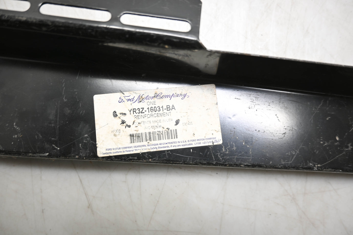 New OEM Ford YR3Z-16031-BA Fender Reinforcement Panel NOS