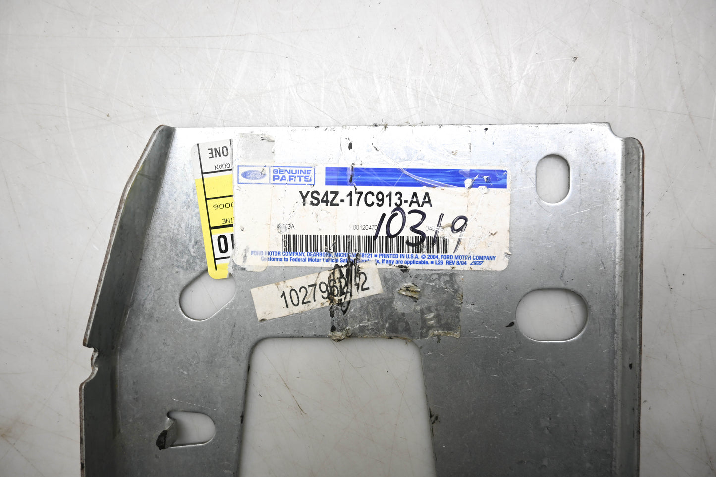 New OEM Ford YS4Z-17C913-AA Bumper Mounting Plate NOS