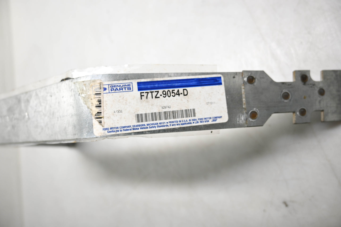 New OEM Ford F7TZ-9054-D, F7TA-9057-CA Fuel Tank Strap NOS