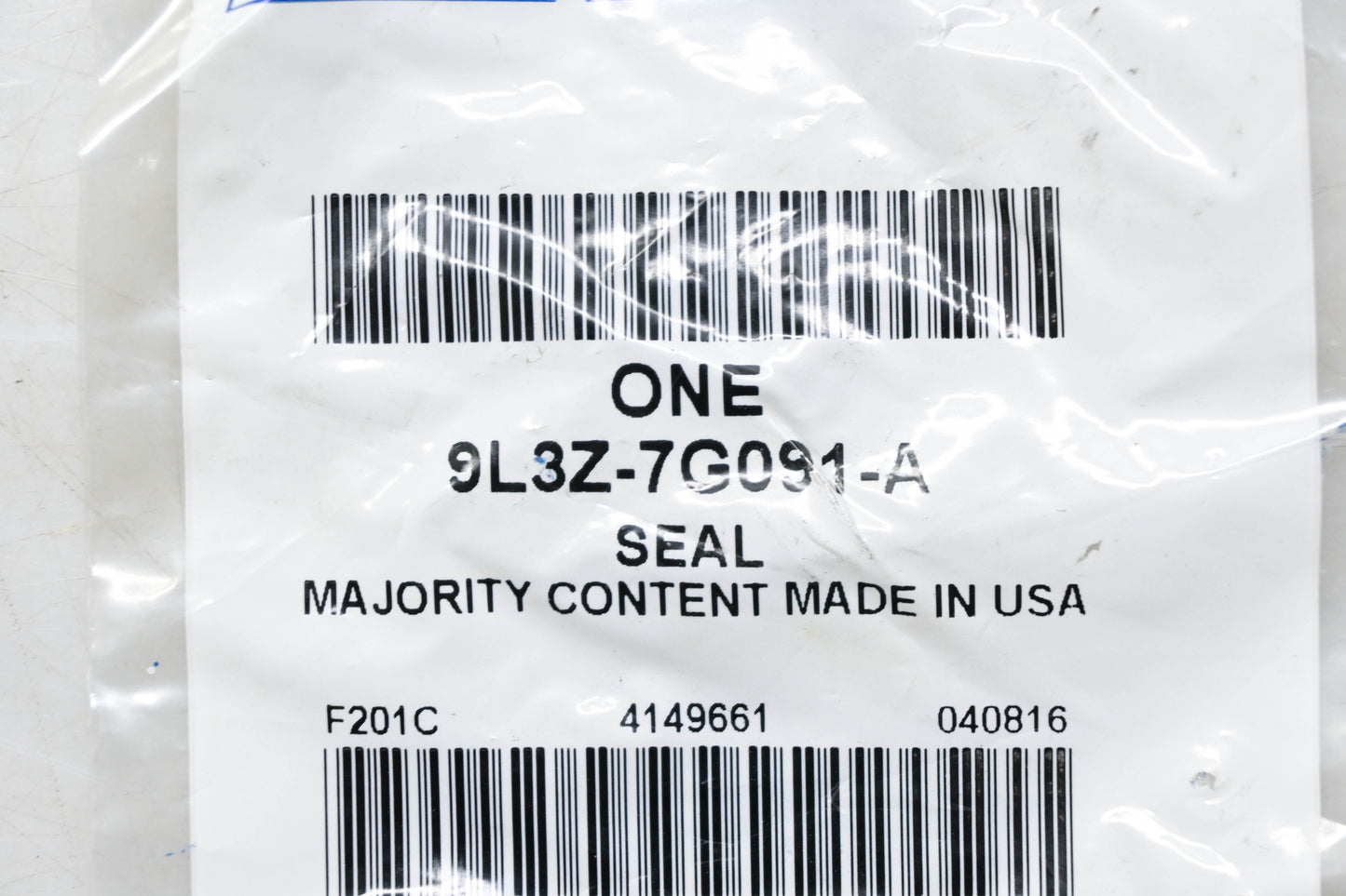 New OEM Ford 9L3Z-7G091-A Transmission Input Shaft Seal NOS