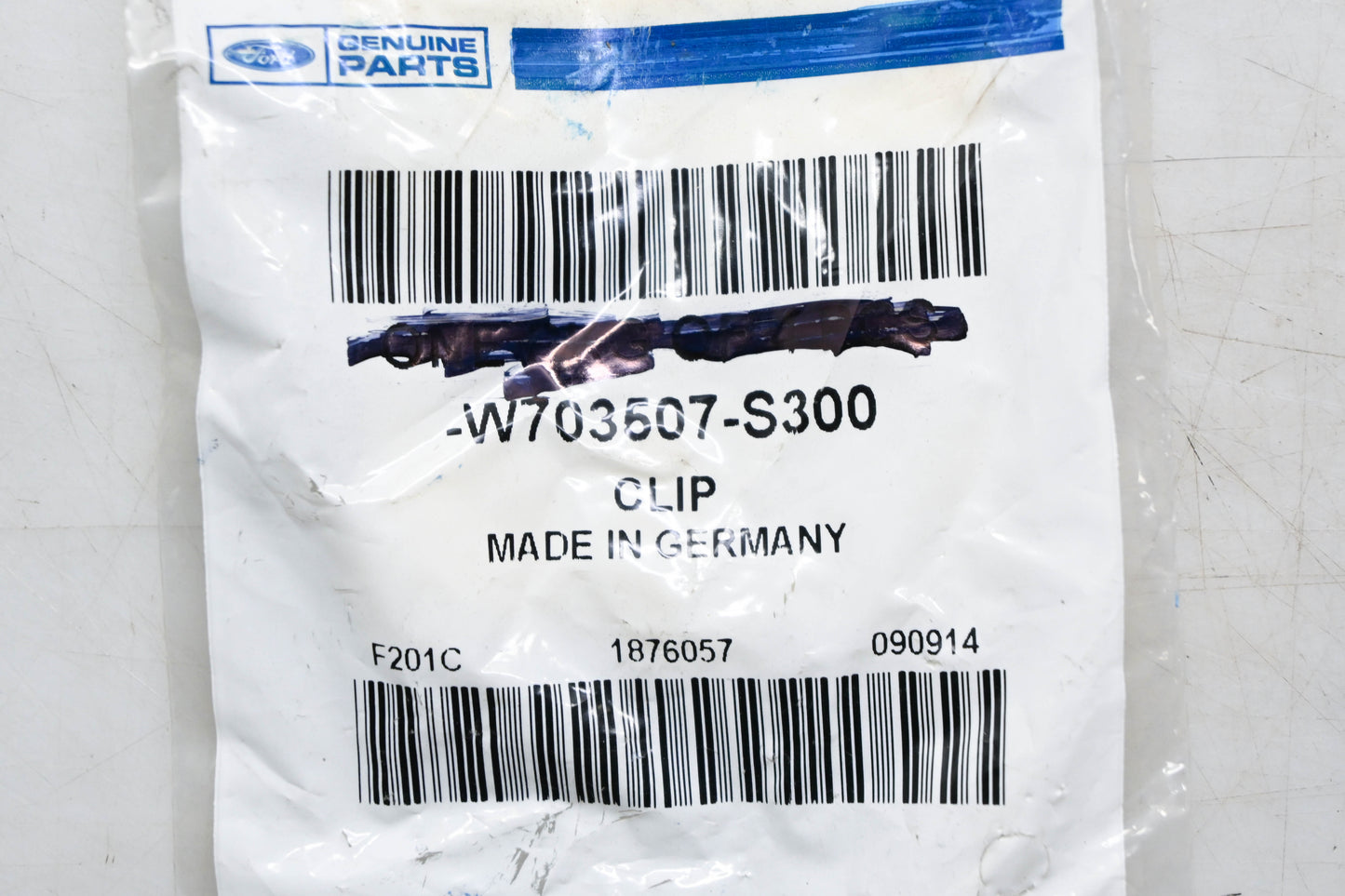 New OEM Ford W703507-S300 Wheelhouse Liner Clips Qty 2 NOS