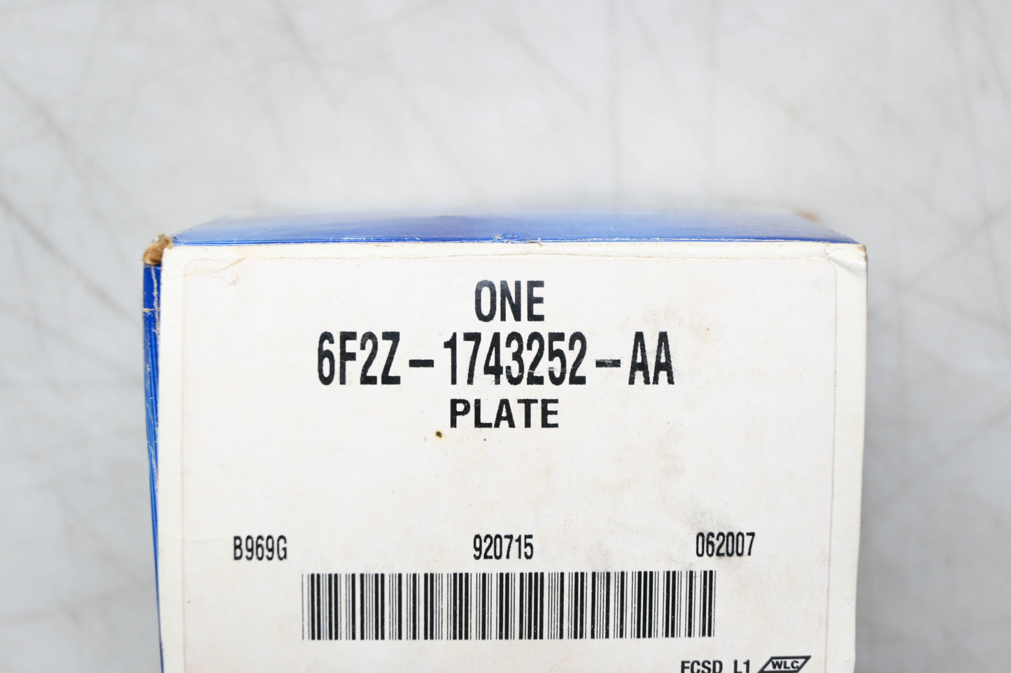 New OEM Ford 6F2Z-1743252-AA Door Lock Striker Plate NOS