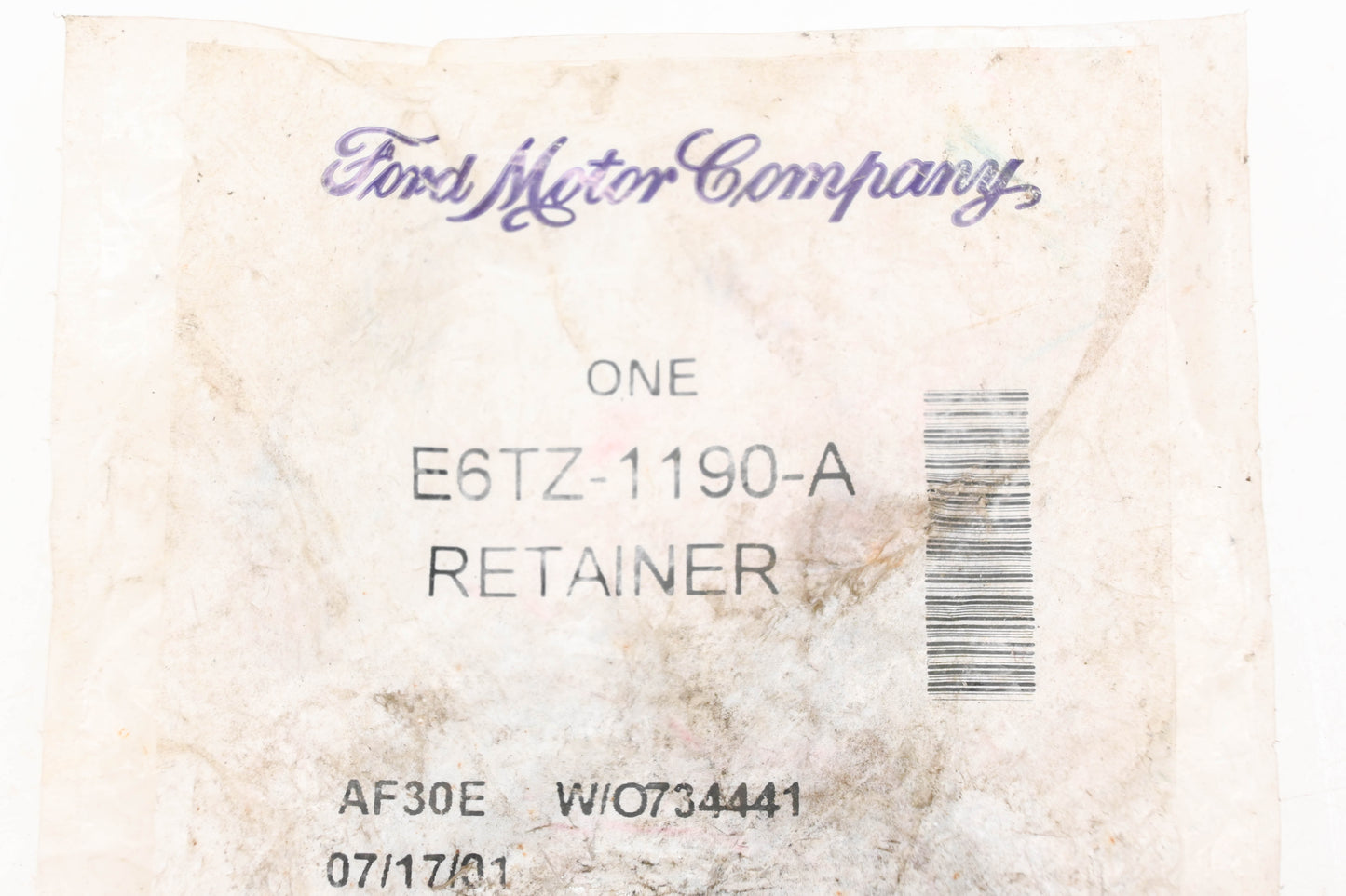 New OEM Ford E6TZ-1190-A Retainer Oil Seal NOS