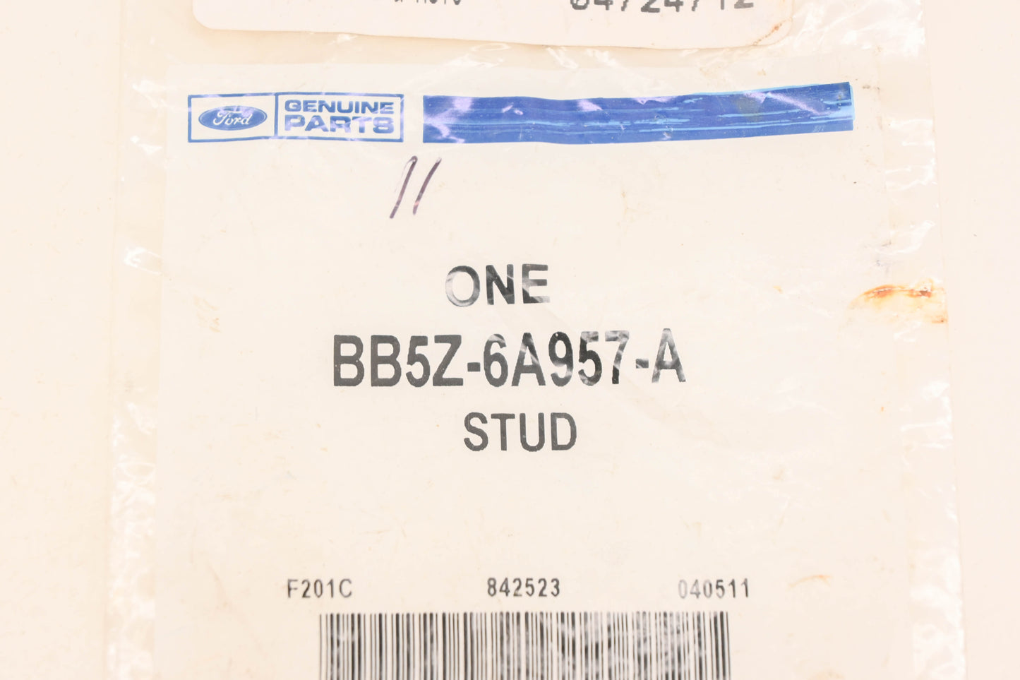 New OEM Ford BB5Z-6A957-A Engine Cover Stud NOS