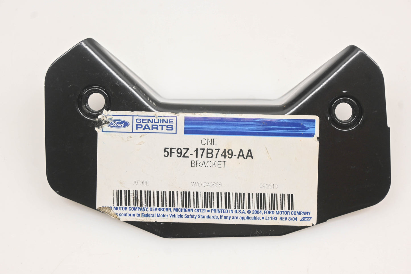 New OEM Ford 5F9Z-17B749-AA Front Right Bumper Mount Bracket NOS