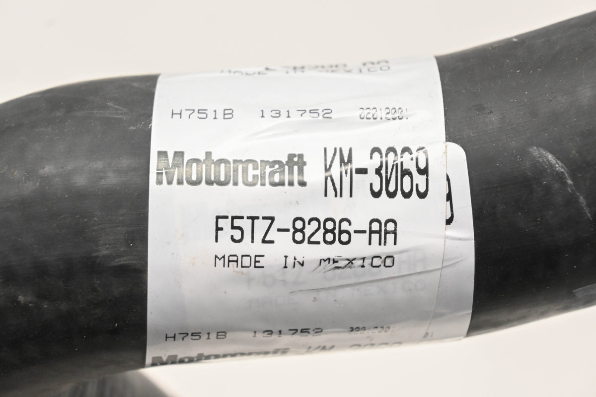 New OEM Motorcraft KM-3069, F5TZ-8286-AA, KM3069 Radiator Coolant Hose NOS