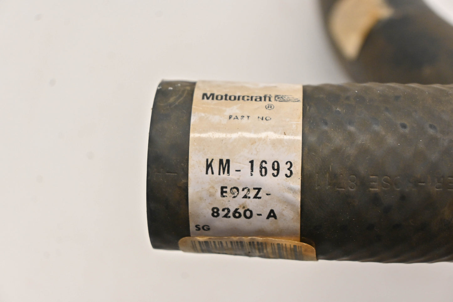 New OEM Motorcraft KM-1693, E92Z-8260-A, KM1693 Radiator Coolant Hose NOS
