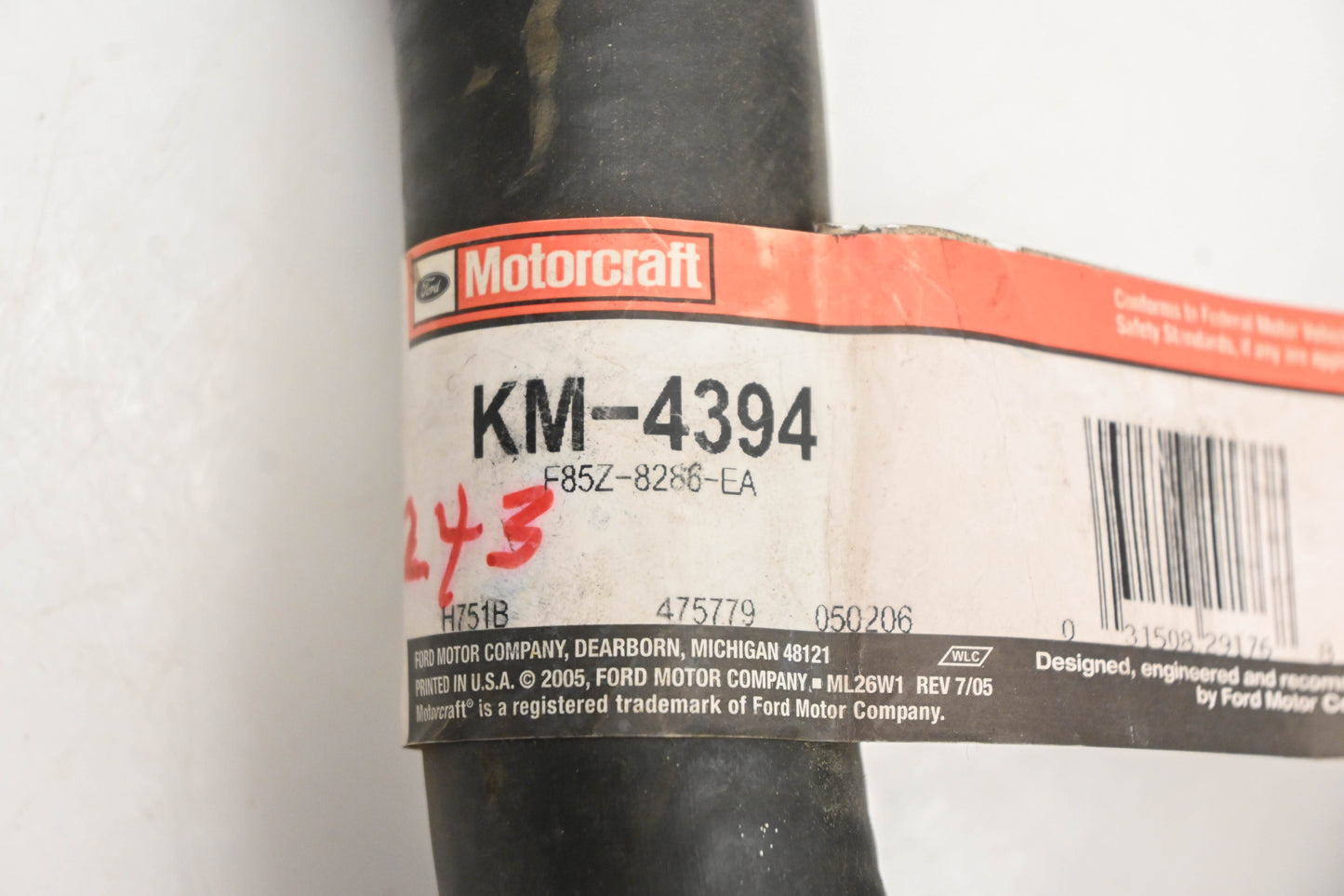 New OEM Motorcraft KM-4394, F85Z-8286-EA, KM4394 Radiator Hose Assembly NOS