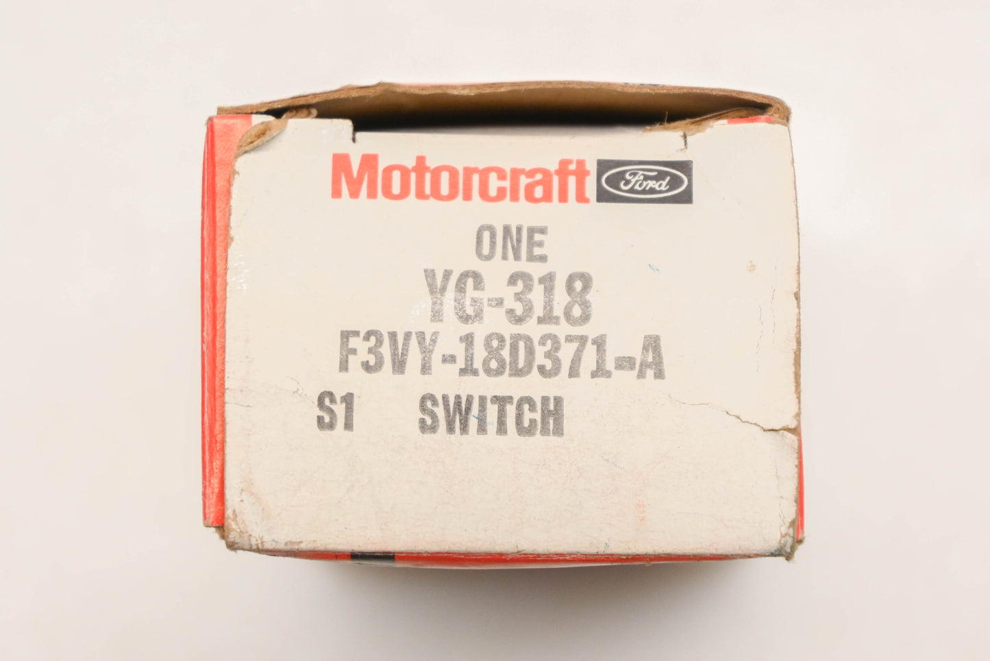 New OEM Motorcraft YG-318, F3VY-18D371-A, YG318 Temperature Control Lockout Switch NOS