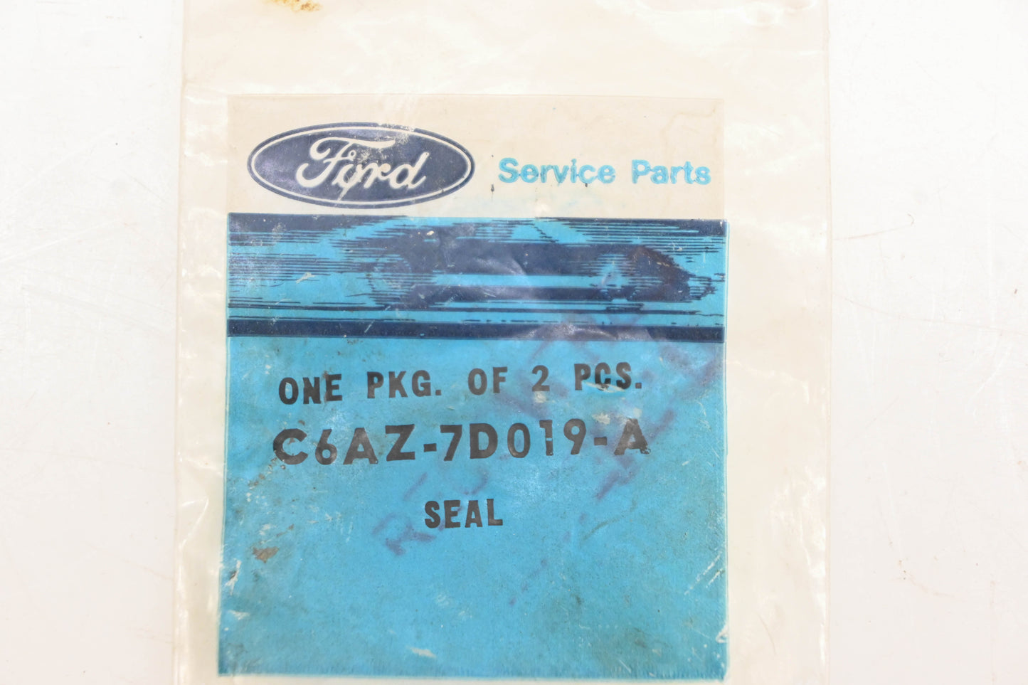New OEM Ford C6AZ-7D019-A Oil Pump Distributor Seals Qty 2 NOS