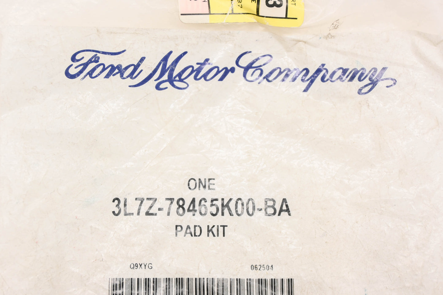 New OEM Ford 3L7Z-78465K00-BA Molding Pad Kit NOS