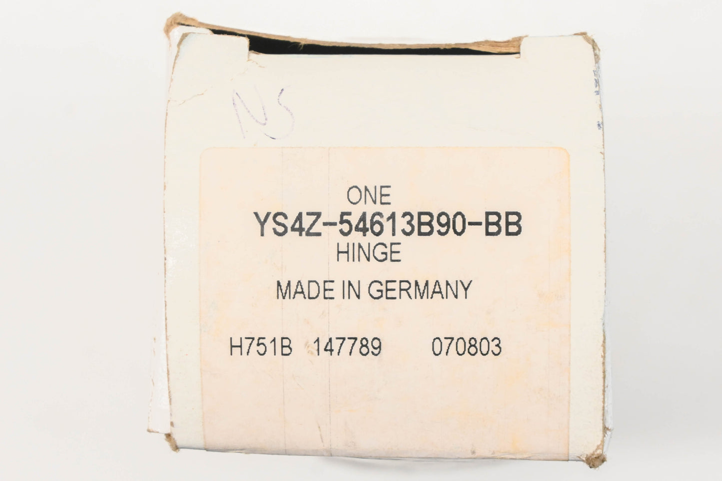 New OEM Ford YS4Z-54613B90-BB, 98AB-A613B90-BF, 136754-PDZ-003 Seat Hinge NOS