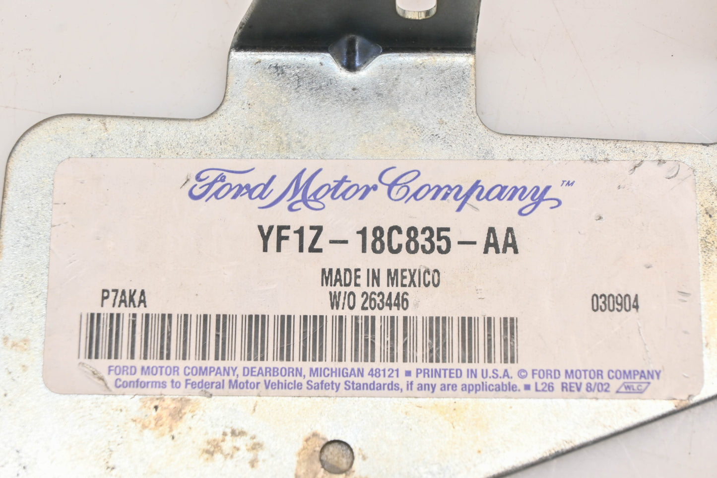 New OEM Ford YF1Z-18C835-AA Mount Bracket NOS