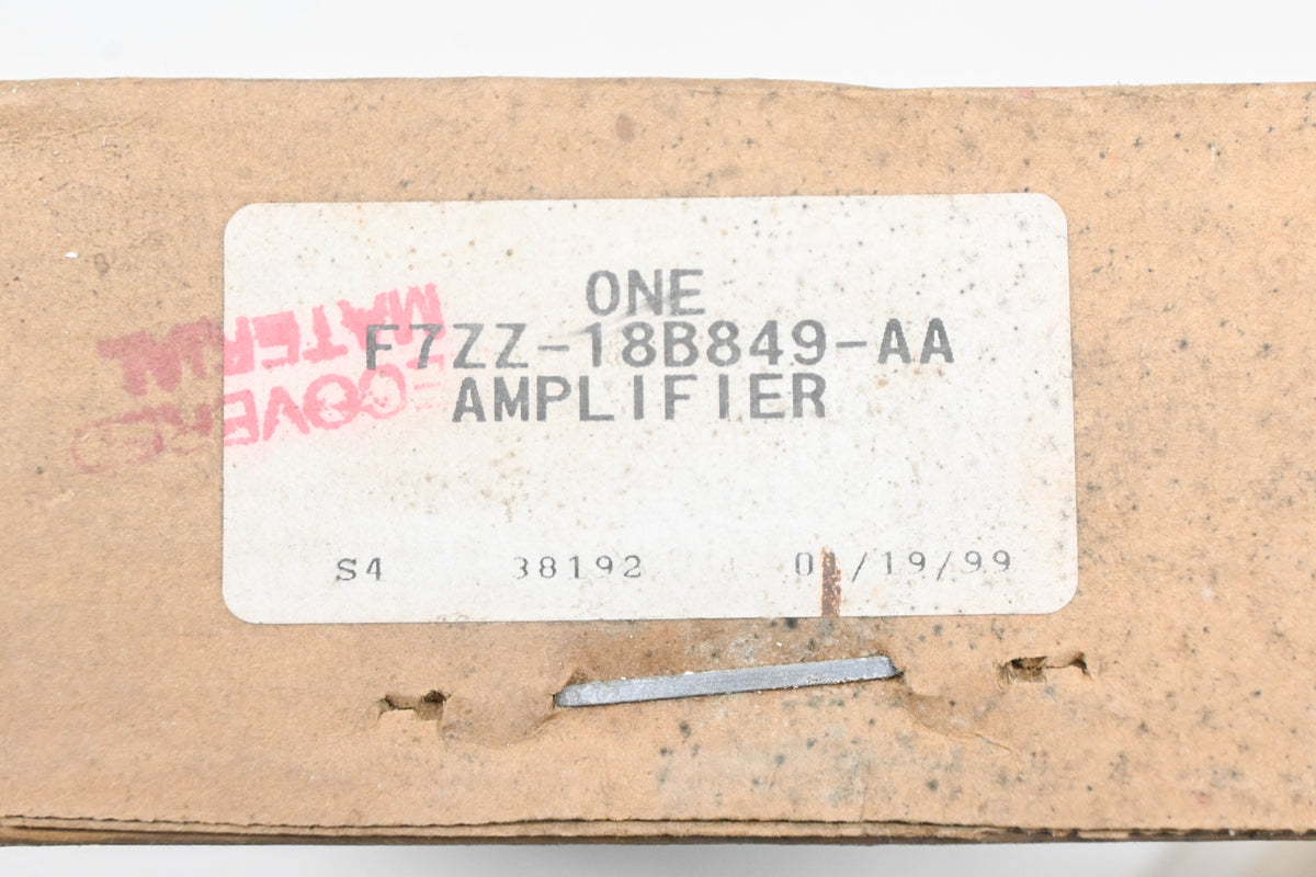New OEM Ford F7ZZ-18B849-AA, F7ZF-18T806-AC Amplifier NOS