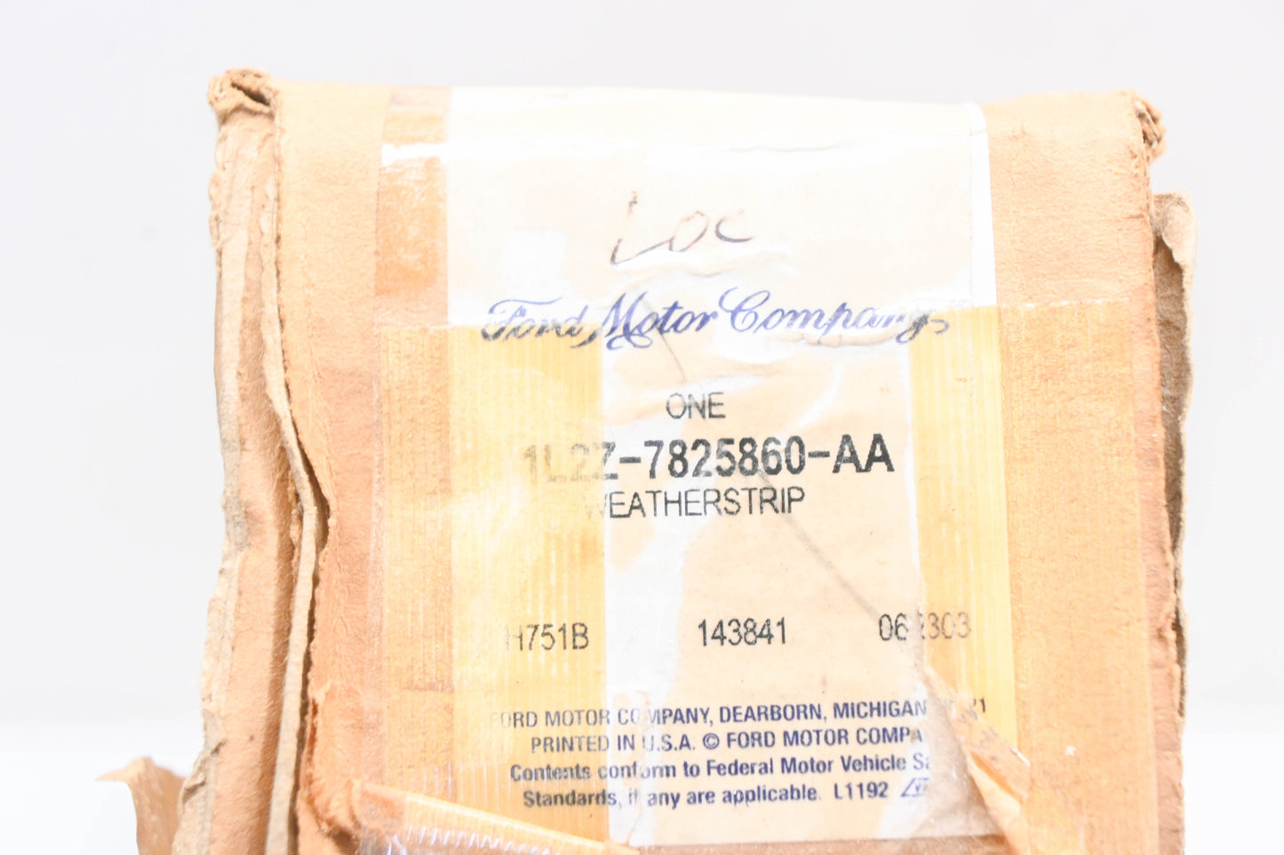 New OEM Ford 1L2Z-7825860-AA Door Belt Weatherstrip NOS