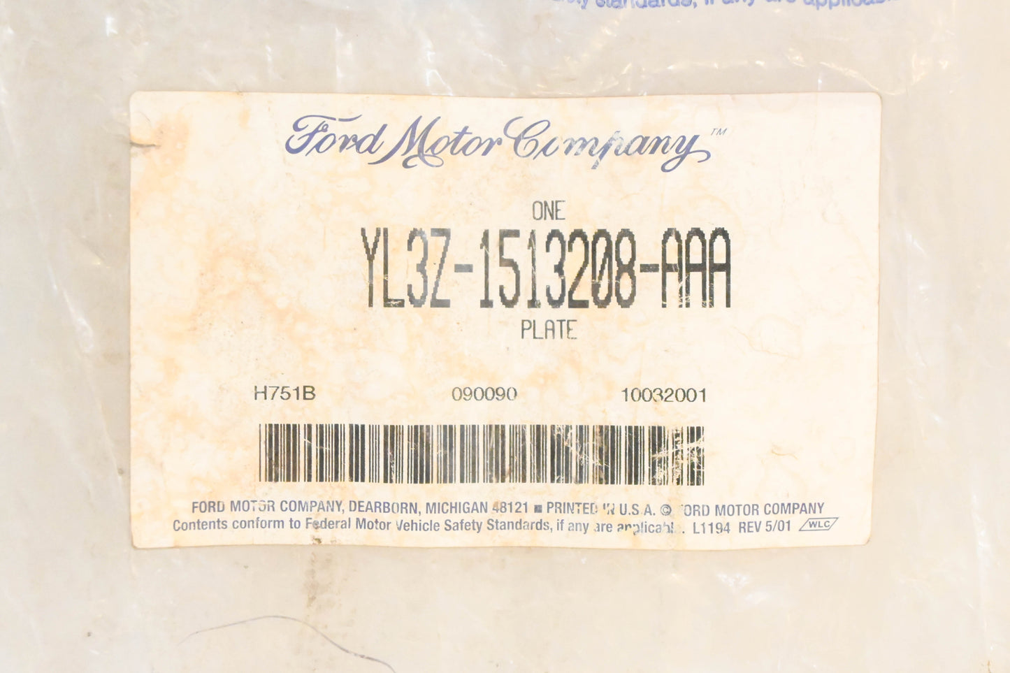 New OEM Ford YL3Z-1513208-AAA Front Right Scuff Plate Panel NOS