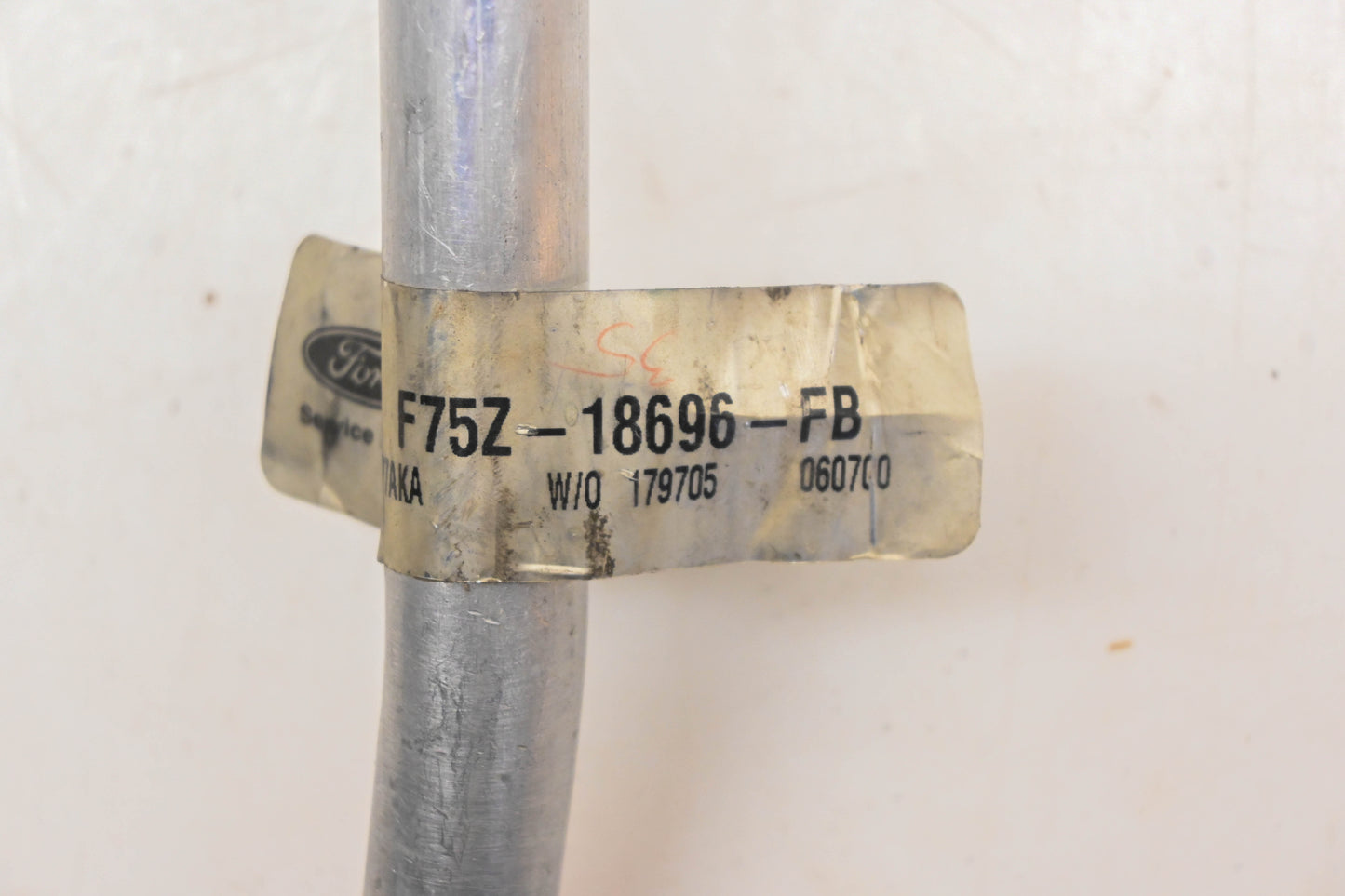 New OEM Ford F75Z-18696-FB Radiator Coolant Hose NOS
