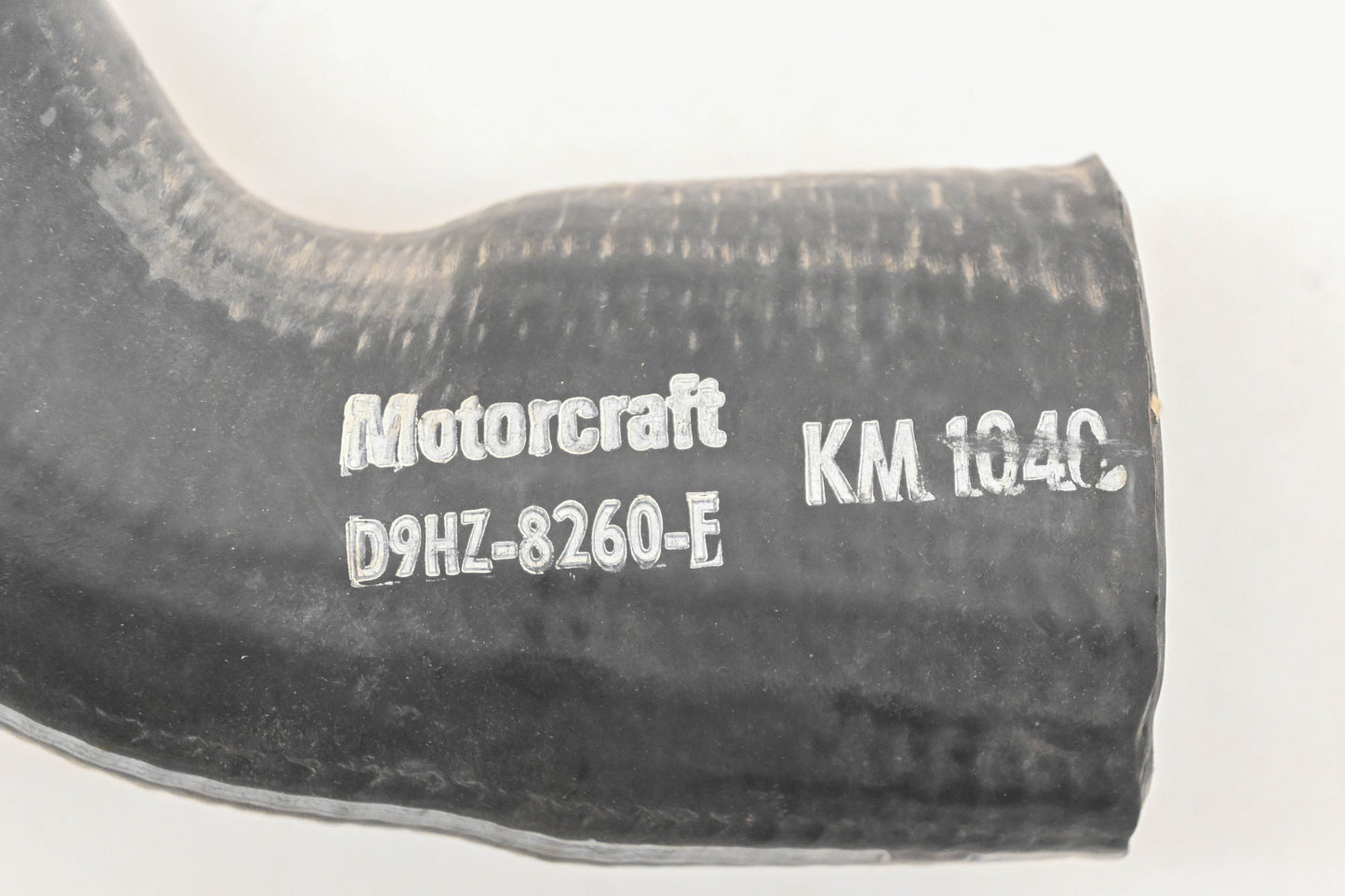 New OEM Motorcraft KM-1040, D9HZ-8260-F, KM1040 Radiator Coolant Hose NOS