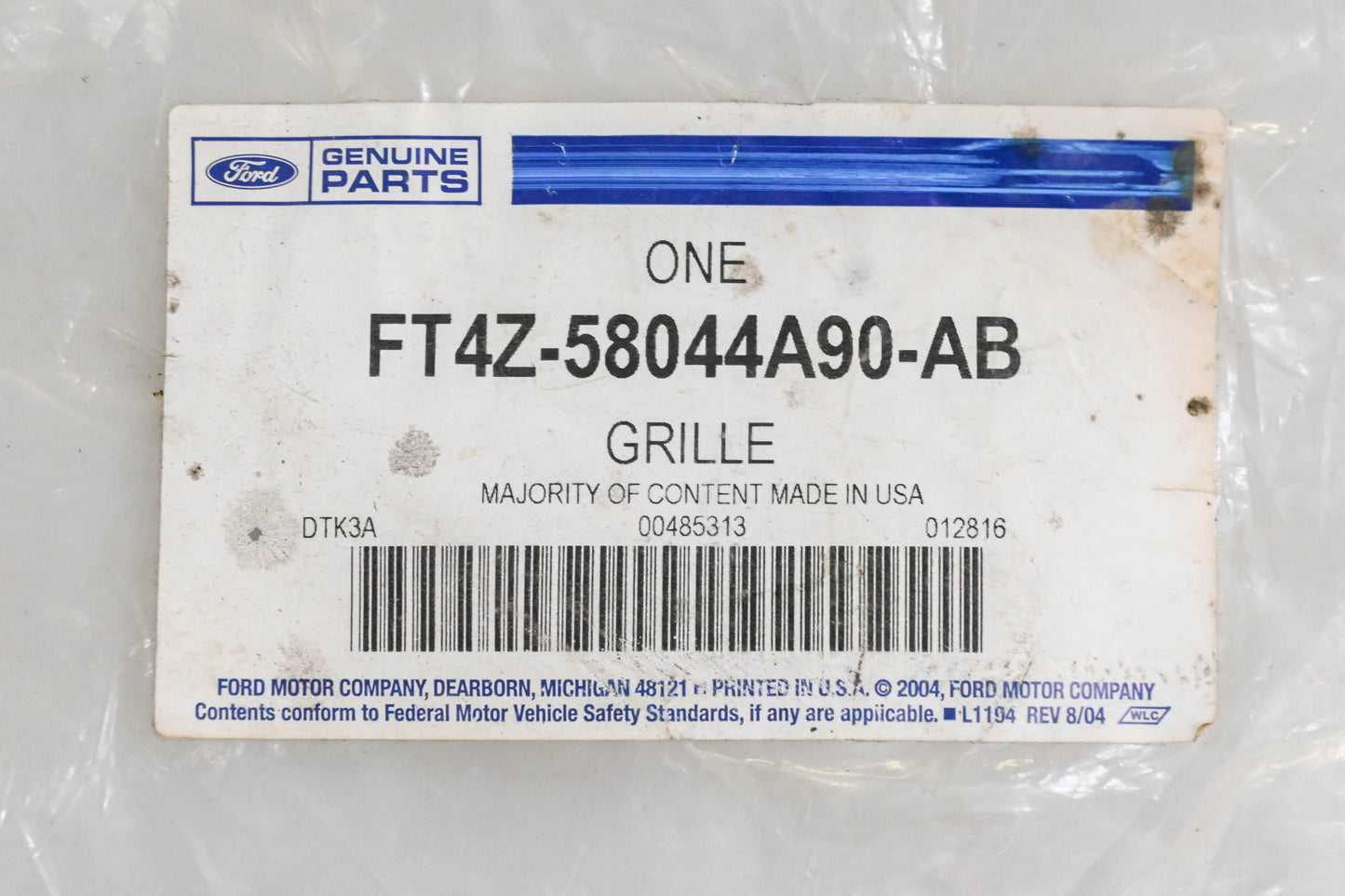 New OEM Ford FT4Z-58044A90-AB, GT4B-R046B62-AB Defroster Grille NOS