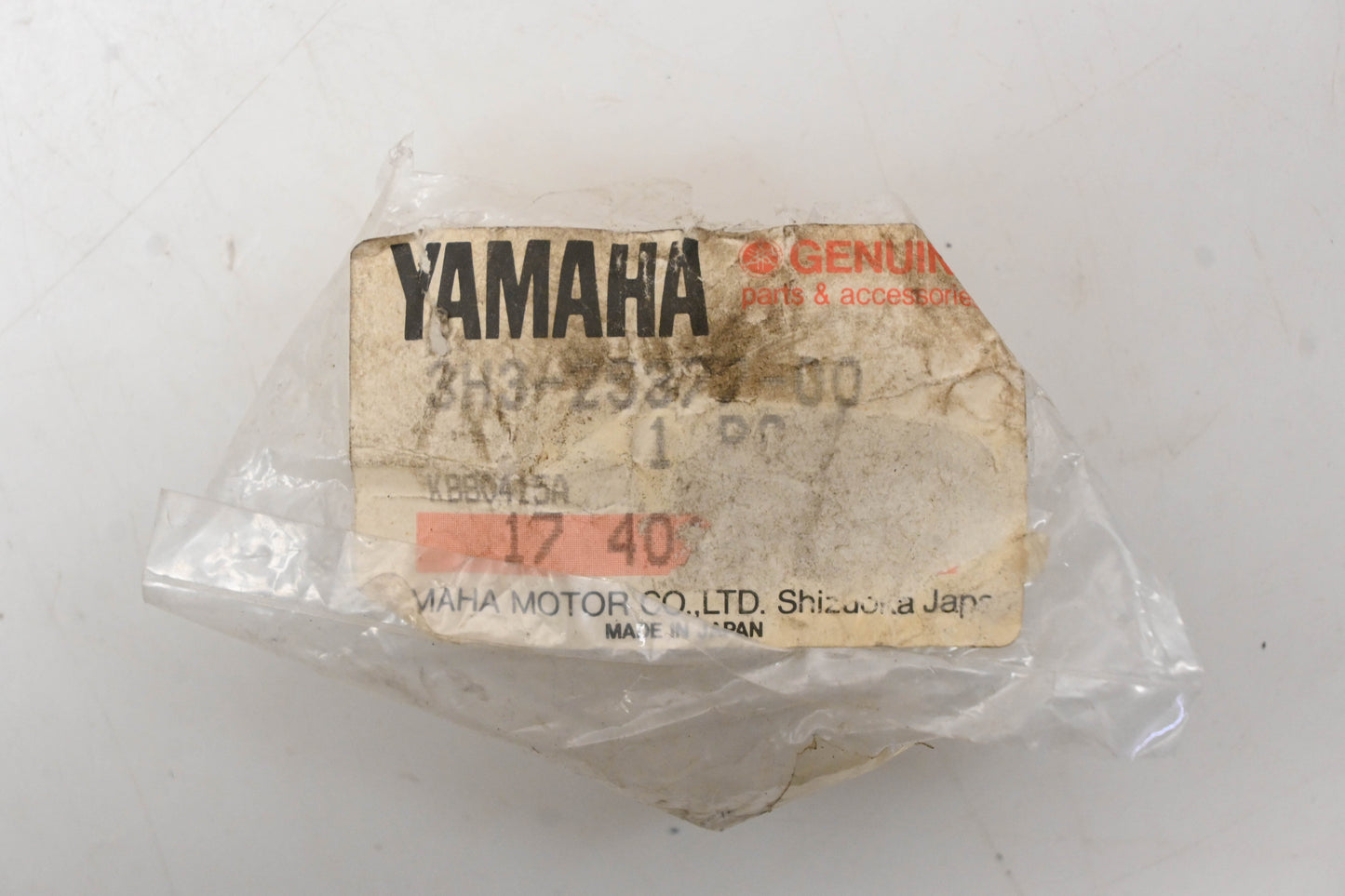 New OEM Yamaha 3H3-25377-00-00 Wheel Collar NOS