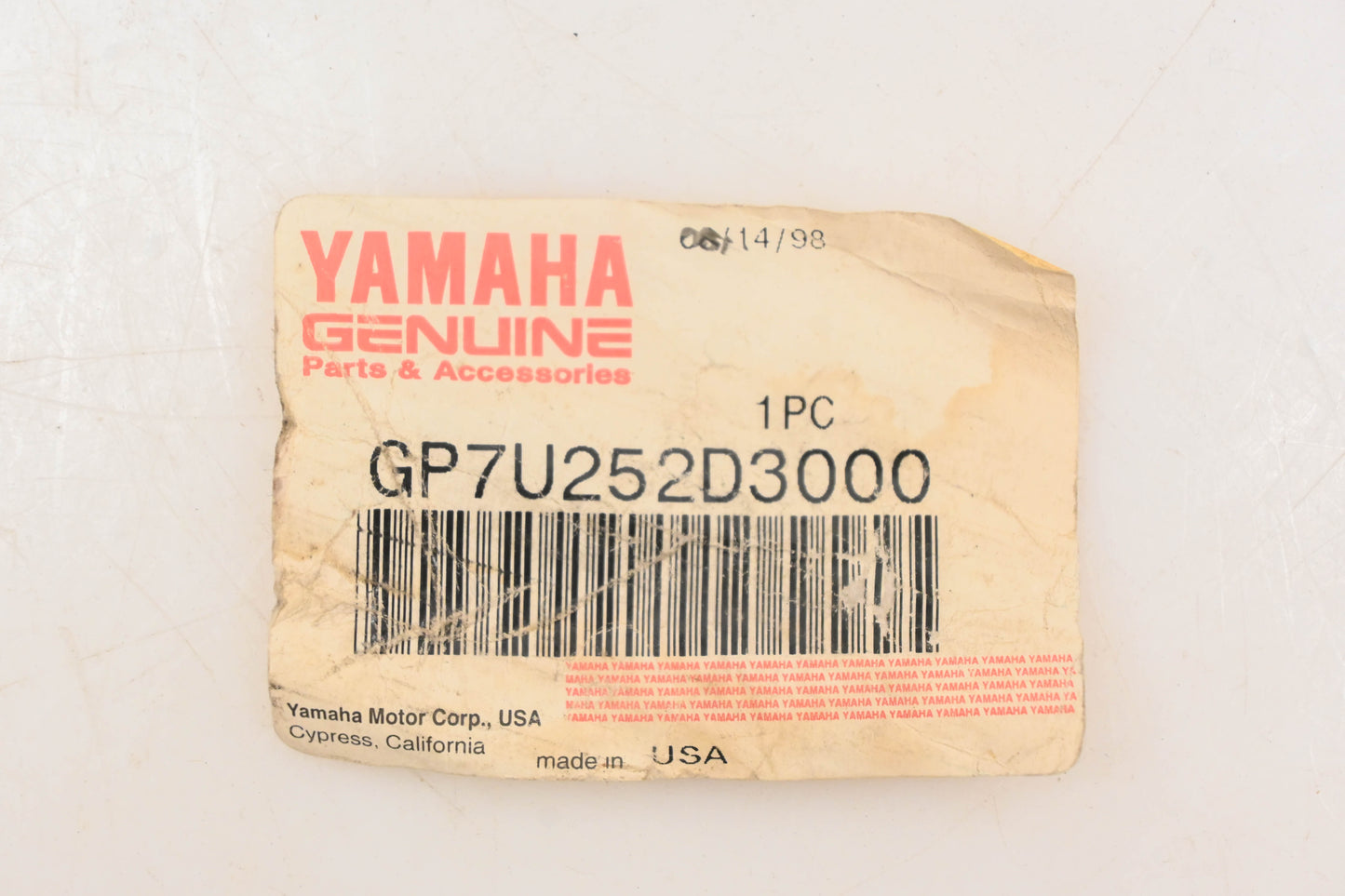New OEM Yamaha GP7-U252D-30-00 Black Gunwale Trim NOS