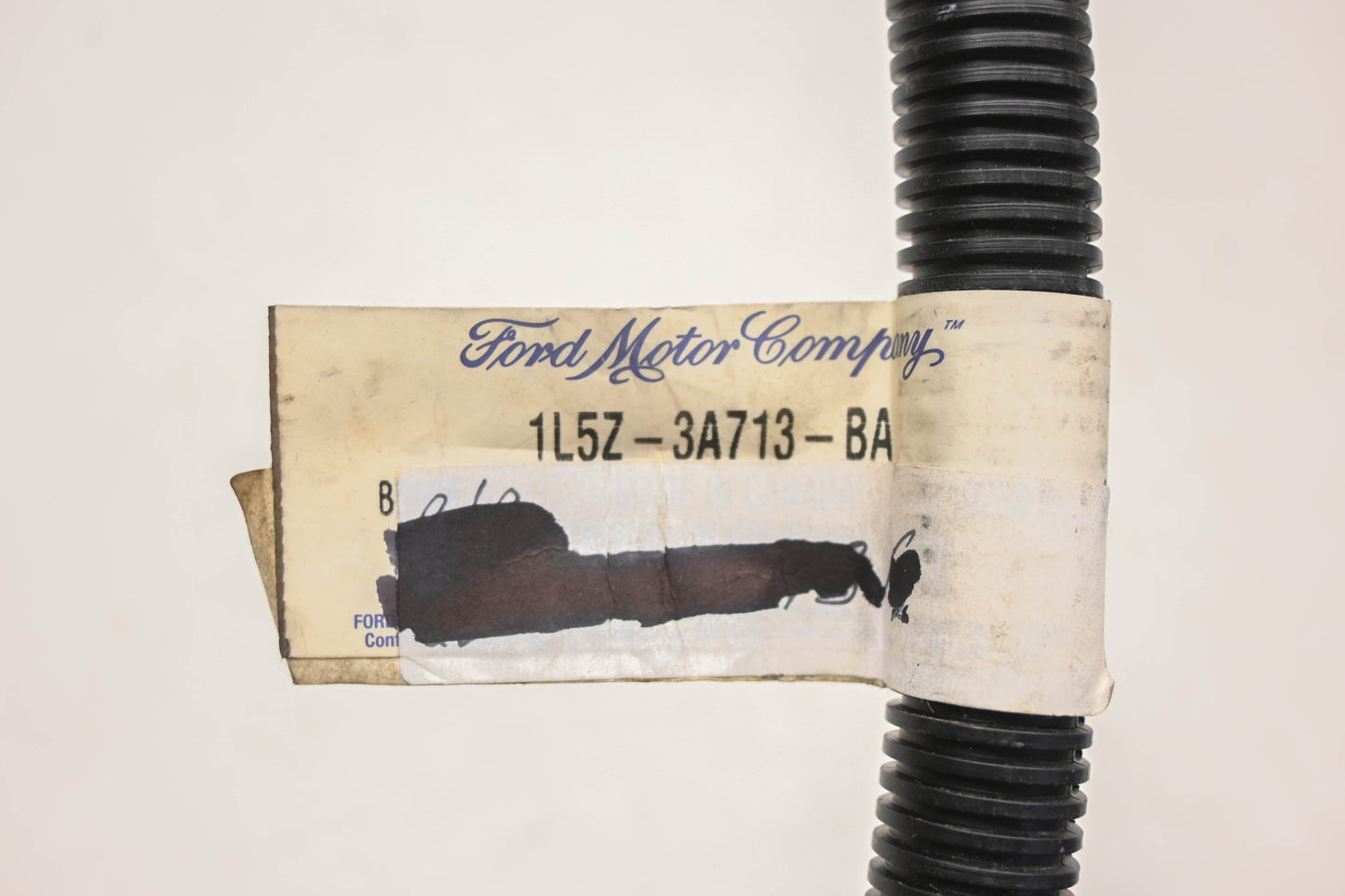 New OEM Ford 1L5Z-3A713-BA Power Steering Return Hose Assembly NOS