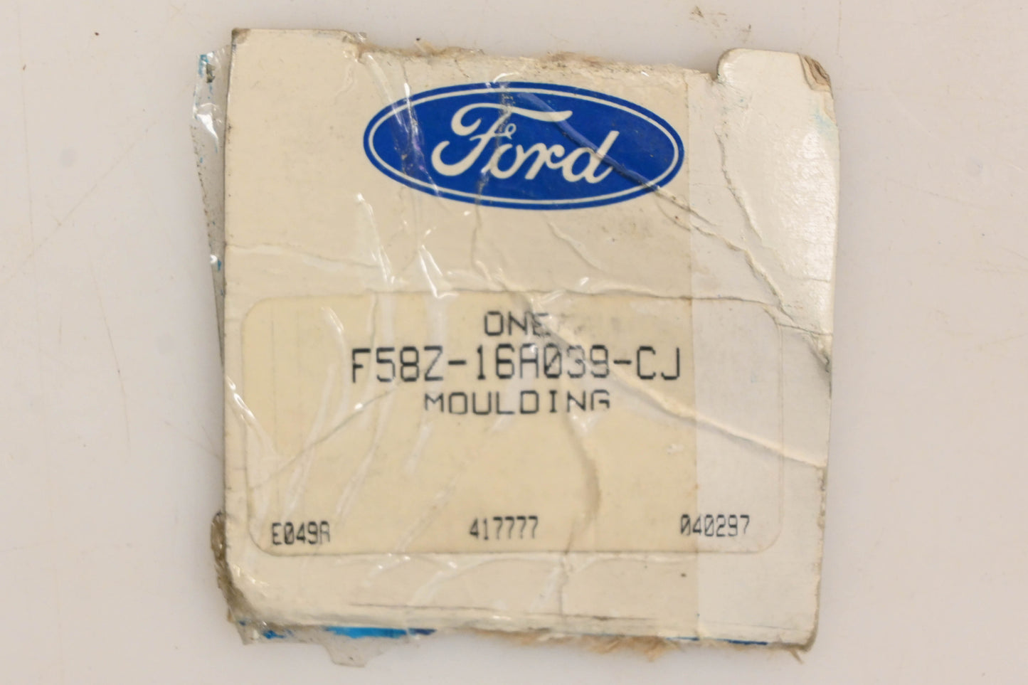 New OEM Ford F58Z-16A039-CJ Left Front Fender Molding NOS