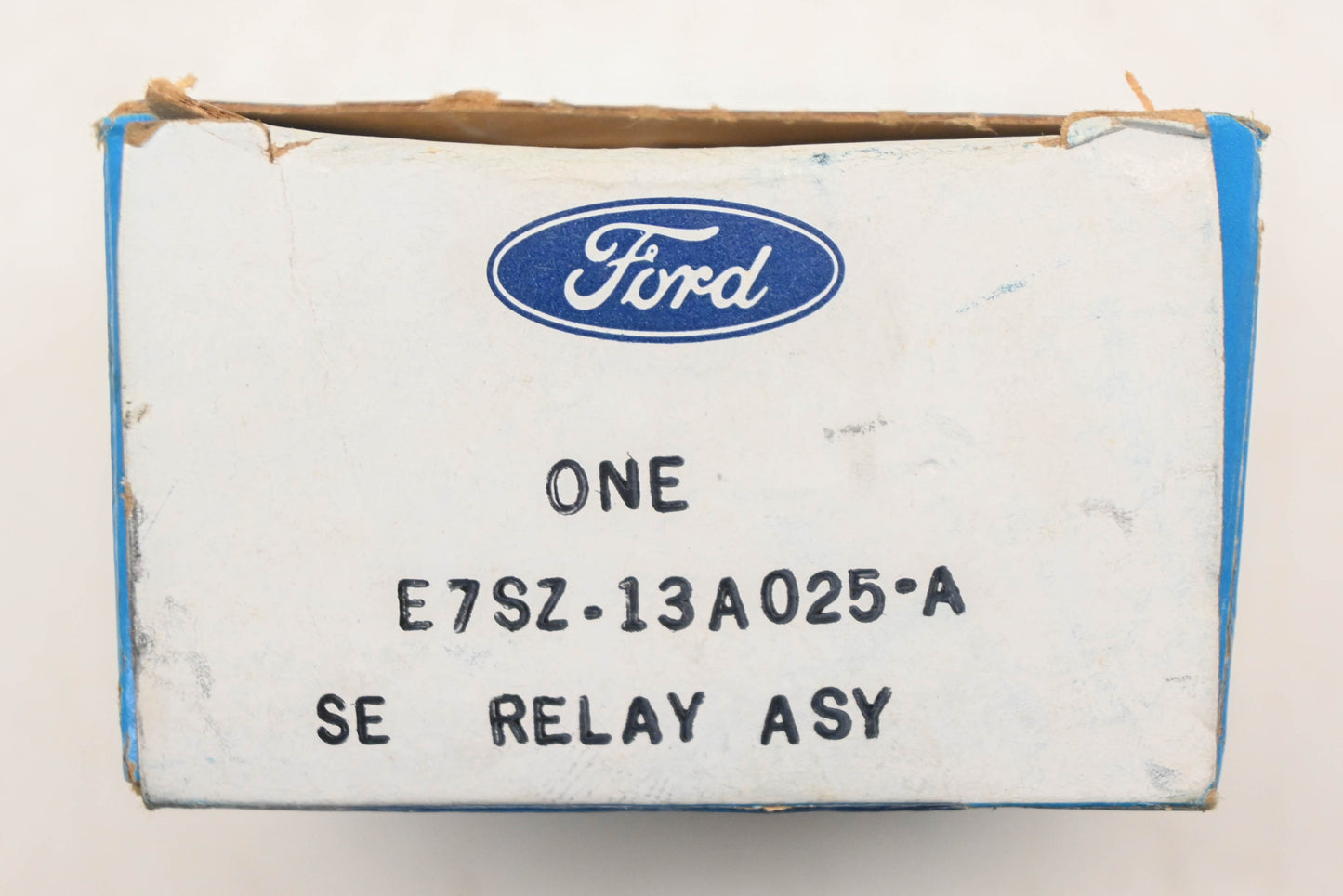 New OEM Ford E7SZ-13A025-A, E5VB-13A025-AA Headlight Dimmer Relay NOS