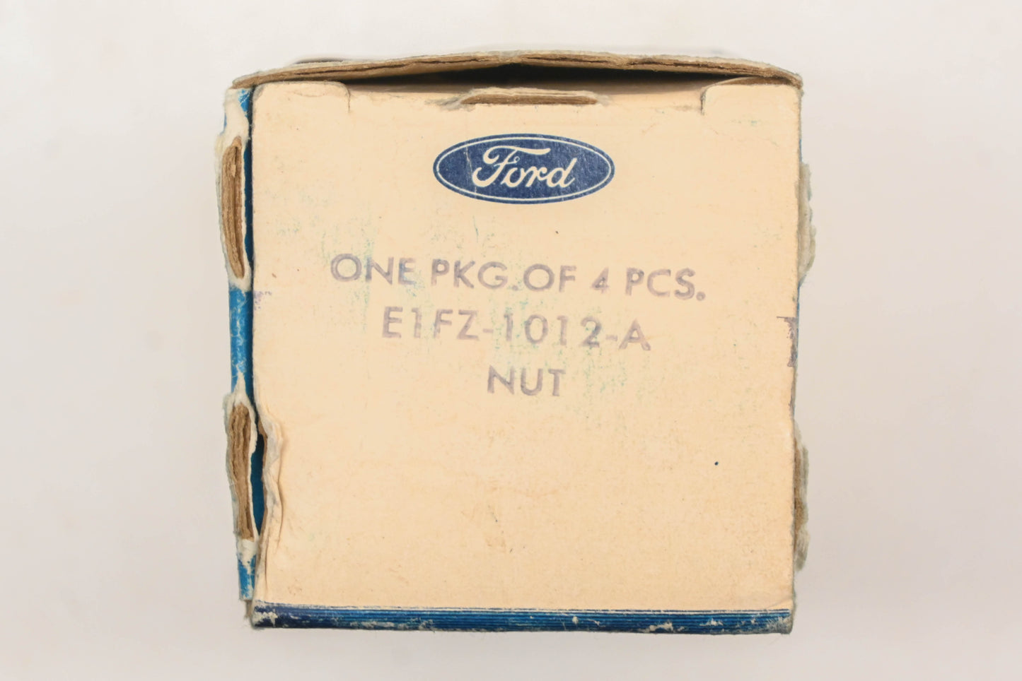 New OEM Ford E1FZ-1012-A Wheel Lug Nuts With Caps Qty 4 NOS