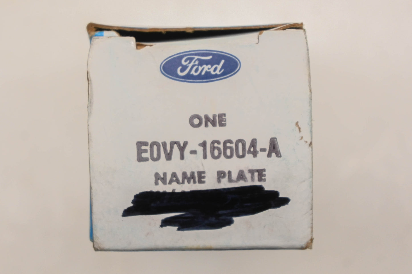 New OEM Ford E0VY-16604-A Continental Emblem NOS