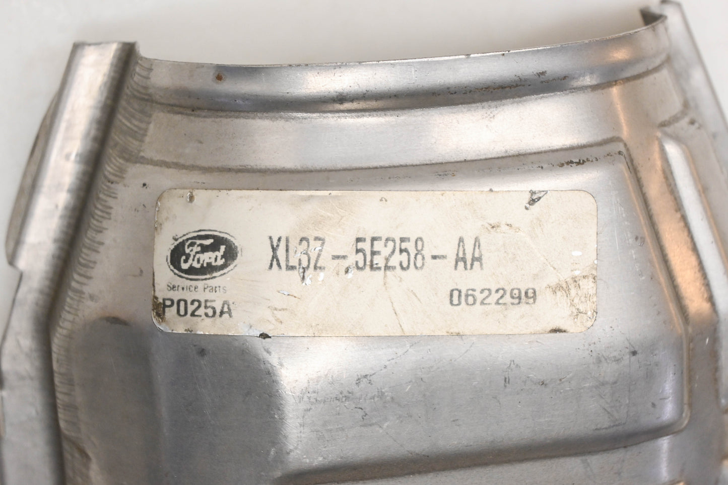 New OEM Ford XL3Z-5F223-AA Heat Shield NOS