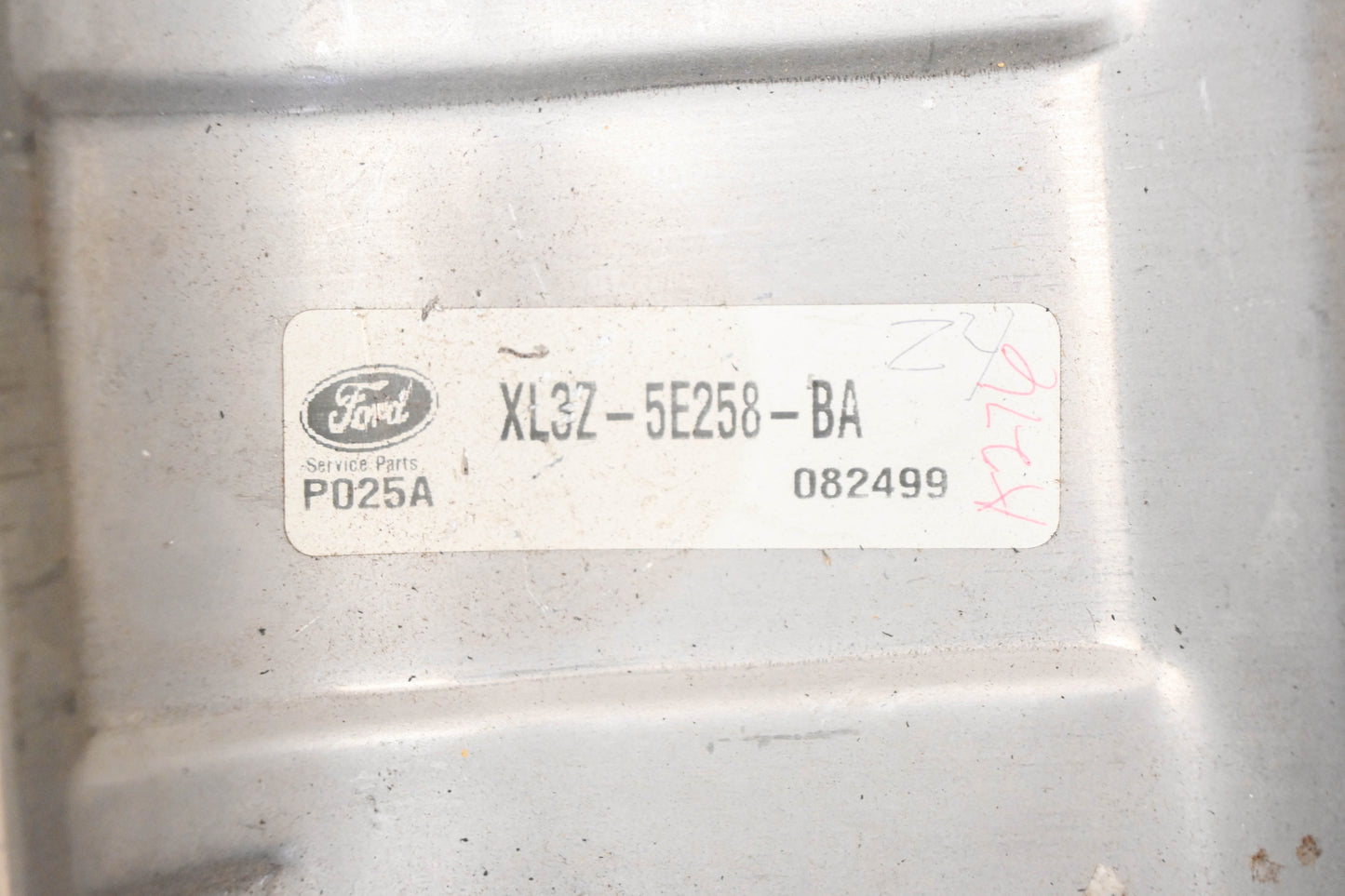 New OEM Ford XL3Z-5E258-BA Heat Shield NOS