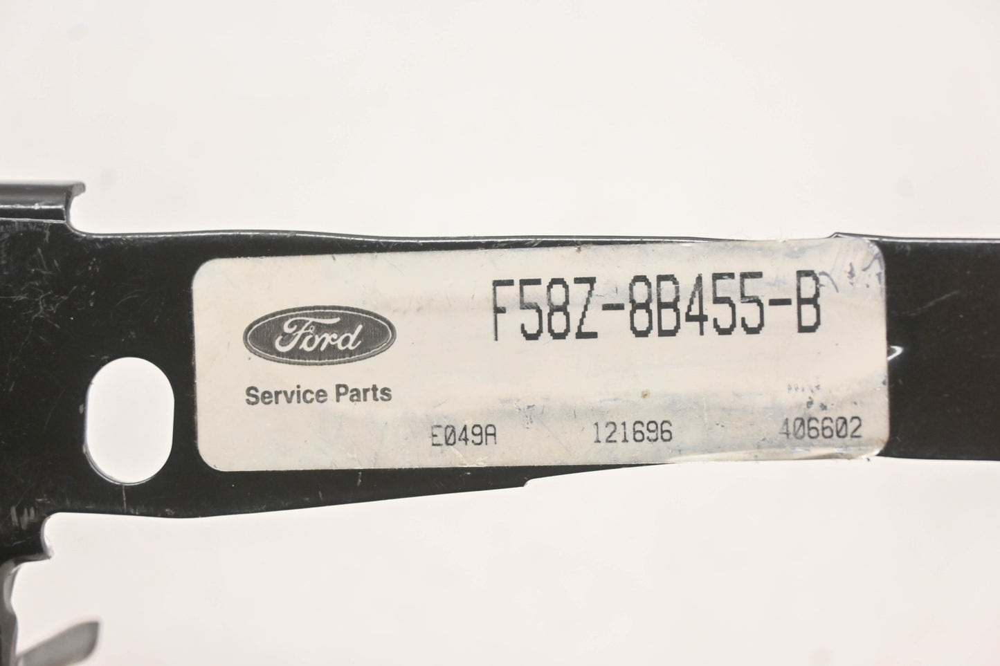 New OEM Ford F58Z-8B455-B Grille Opening Panel Center Bracket NOS