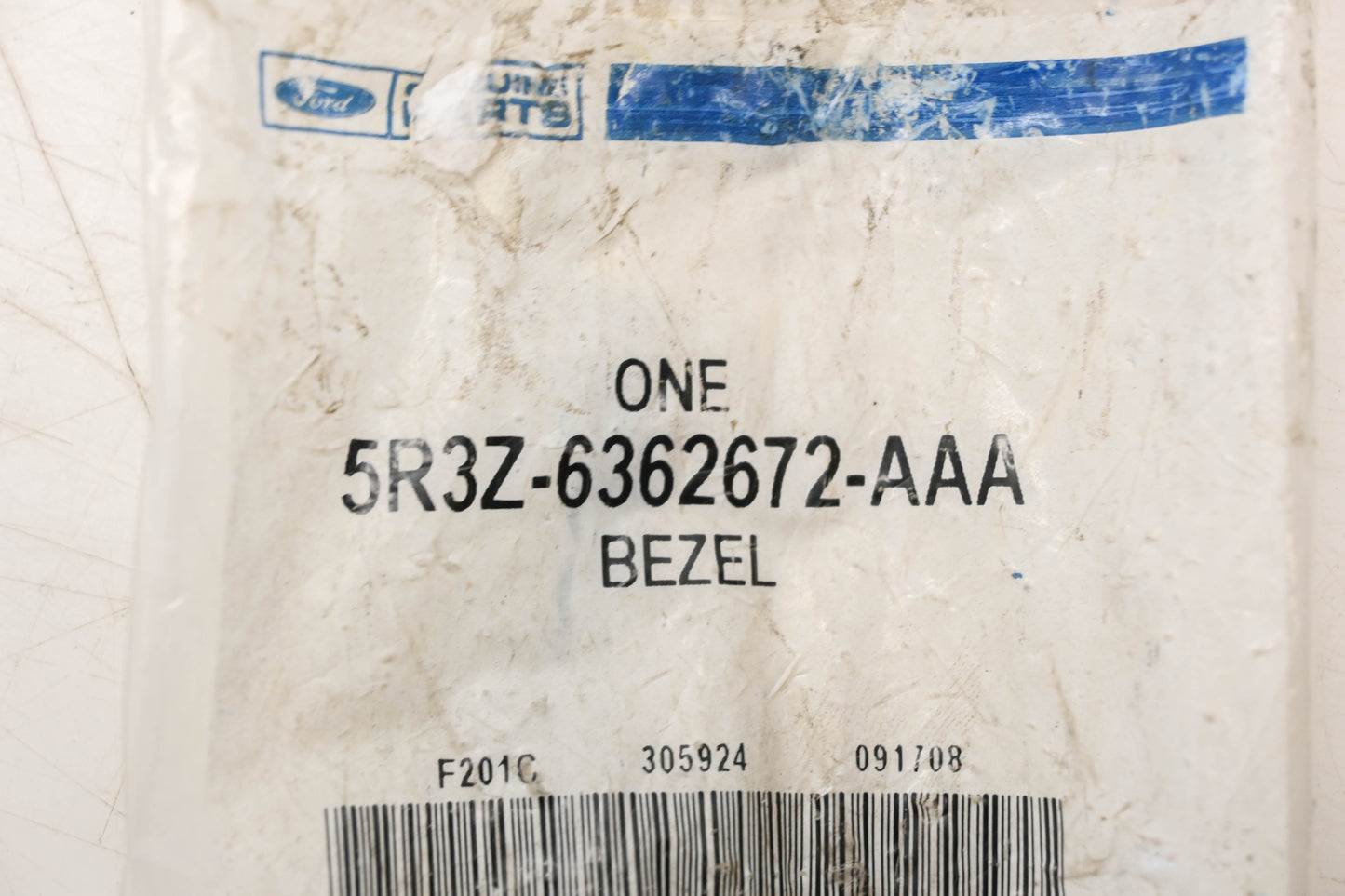 New OEM Ford 5R3Z-6362672-AAA Bezel NOS