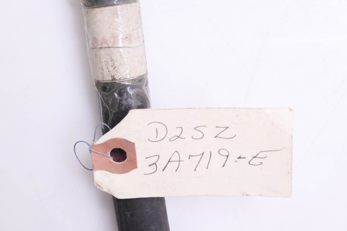New OEM Ford D2SZ-3A719-E Power Steering Hose Line Hose NOS