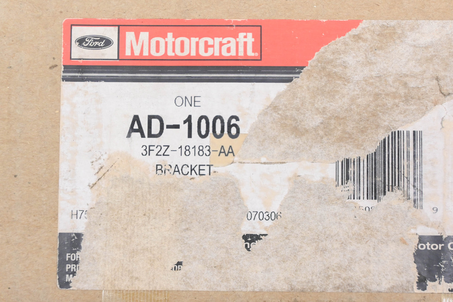 New OEM Ford AD-1006, 3F2Z-18183-AA, AD1006 Front Upper Shock Absorber Bracket NOS