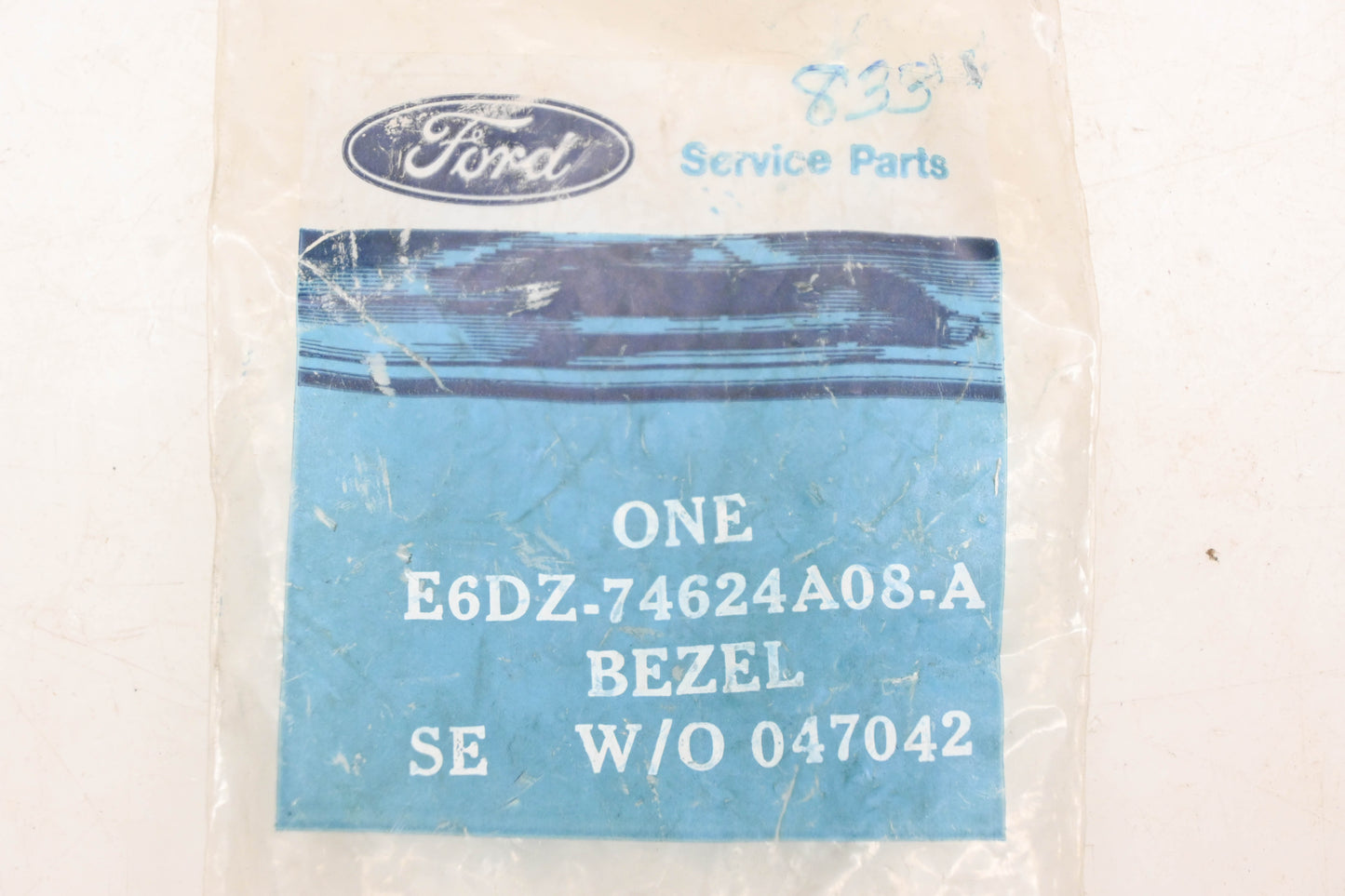 New OEM Ford E6DZ-74624A08-A Bezel NOS
