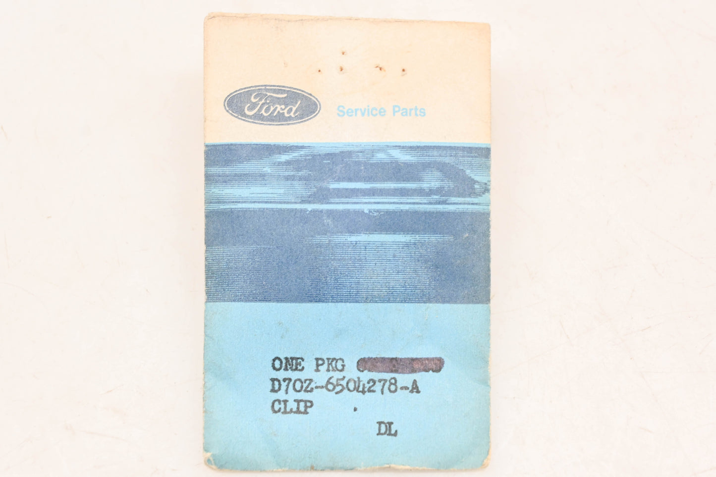 New OEM Ford D7OZ-6504278-A Retainer Clip NOS