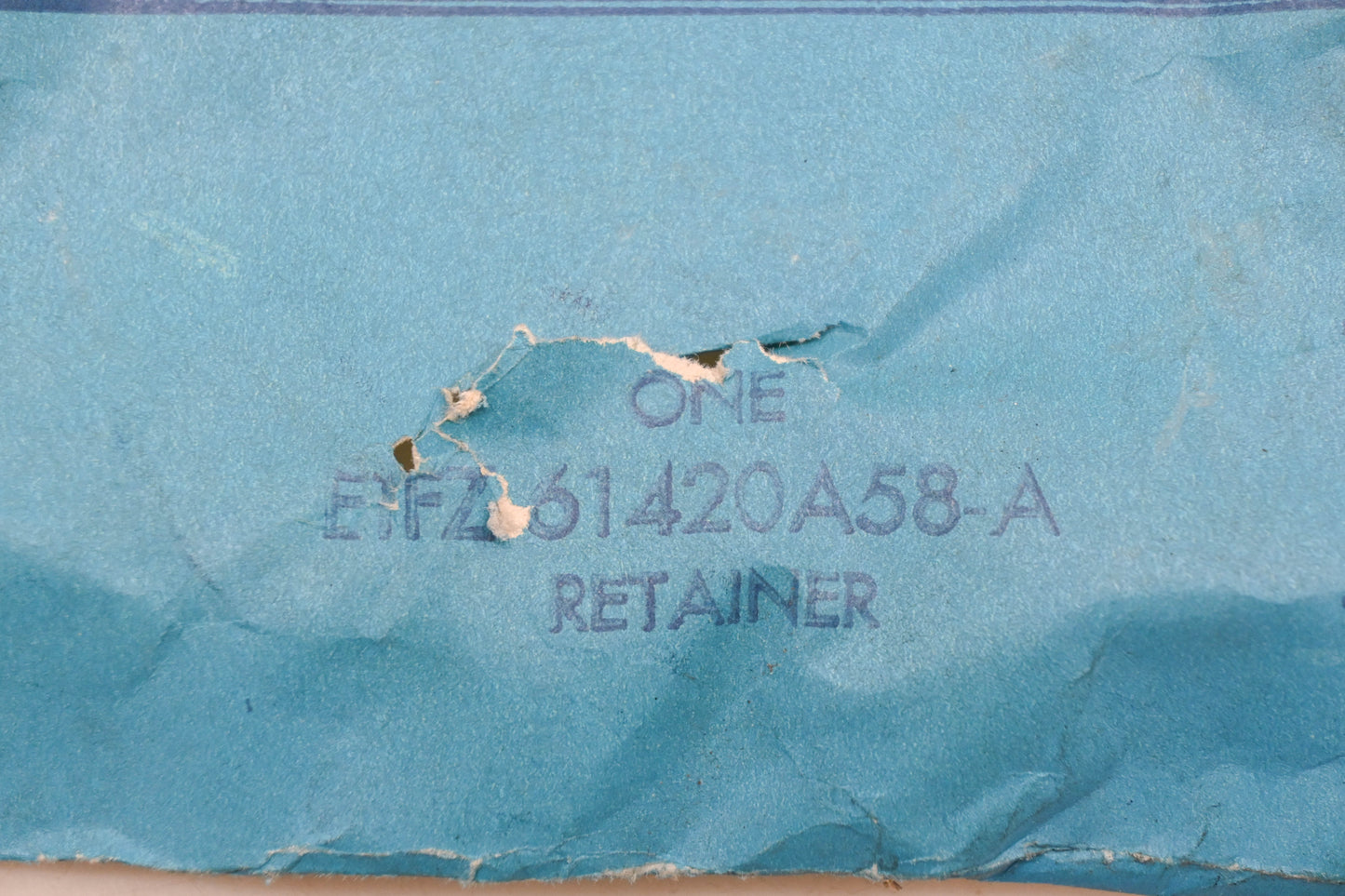 New OEM Ford E1FZ-61420A58-A Rear Window Retainer Seal NOS