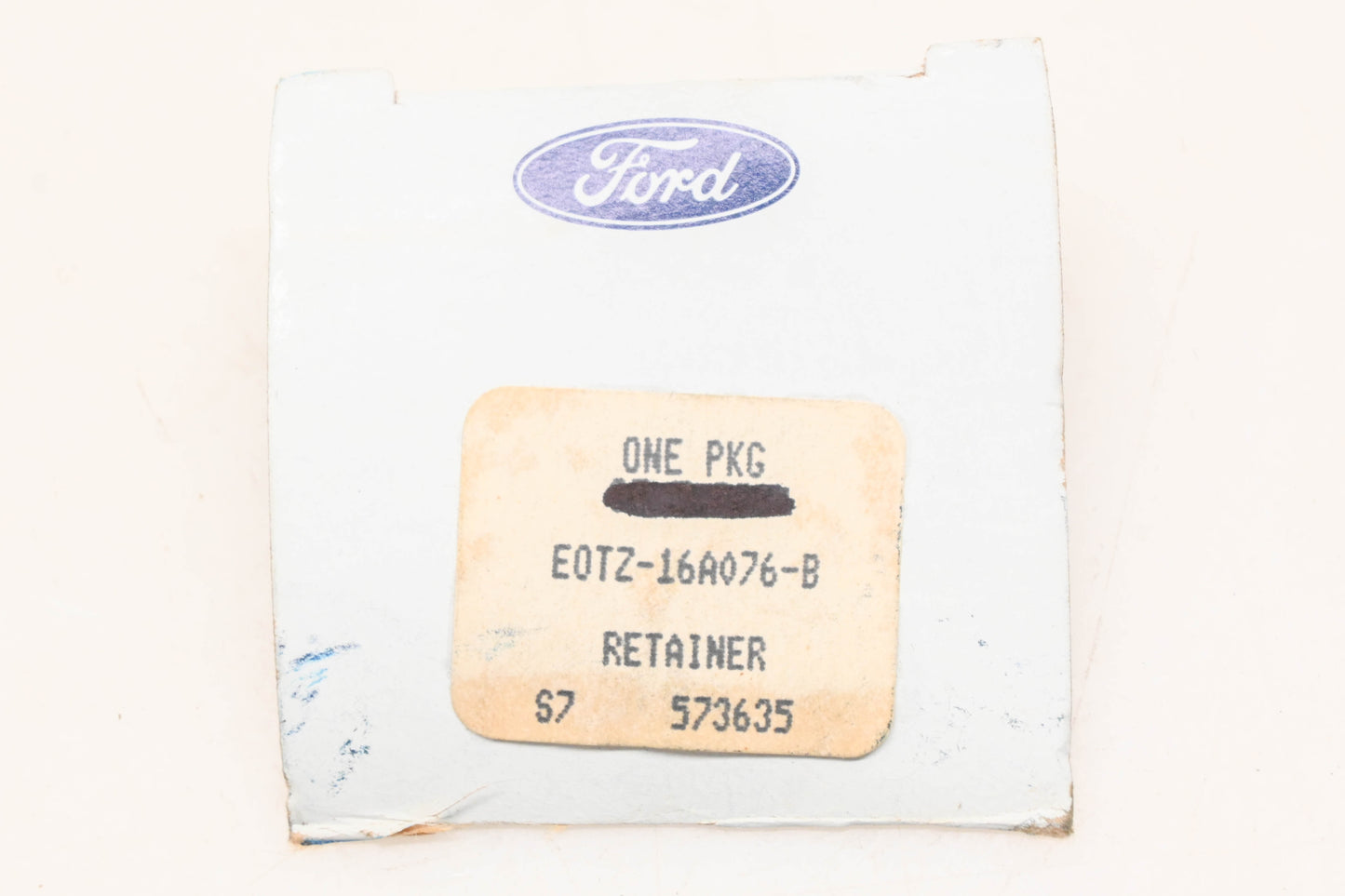 New OEM Ford E0TZ-16A076-B Front Fender Molding Retainer Clip NOS