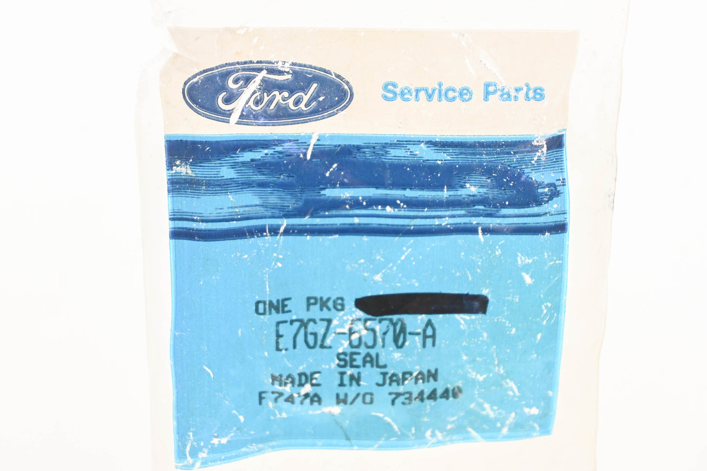 New OEM Ford E7GZ-6570-A Valve Cover Grommet NOS