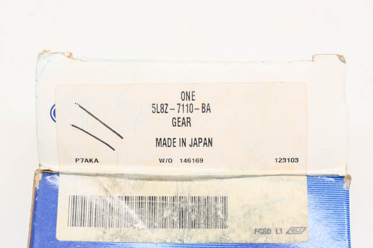 New OEM Ford 5L8Z-7110-BA Main Shaft 4th Speed 36T Gear NOS