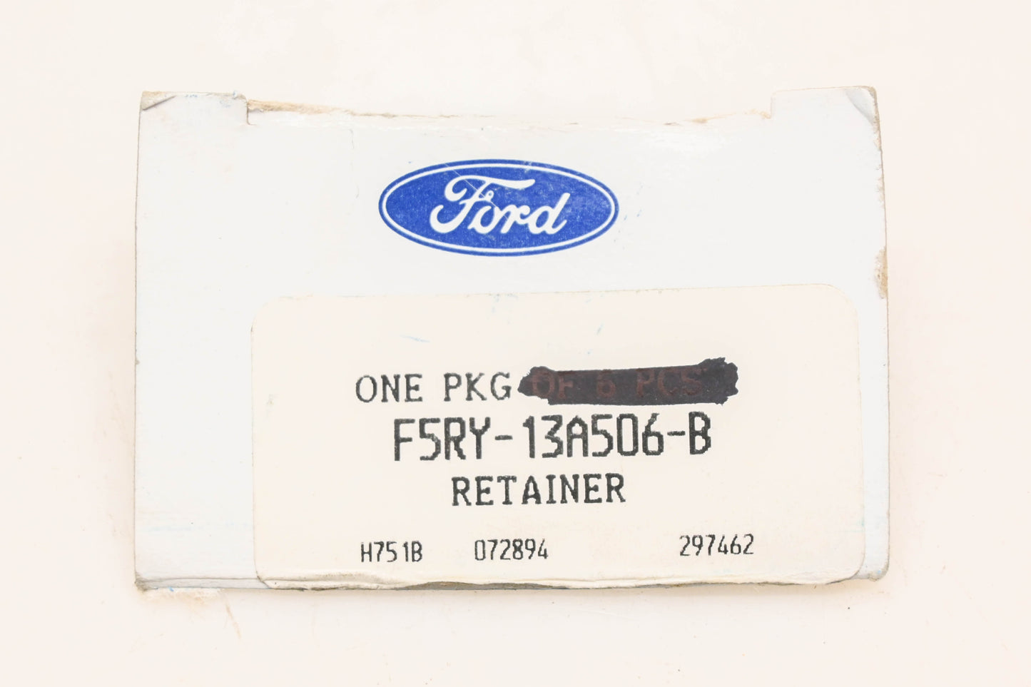 New OEM Ford F5RY-13A506-B Retainer Clips Qty 5 NOS