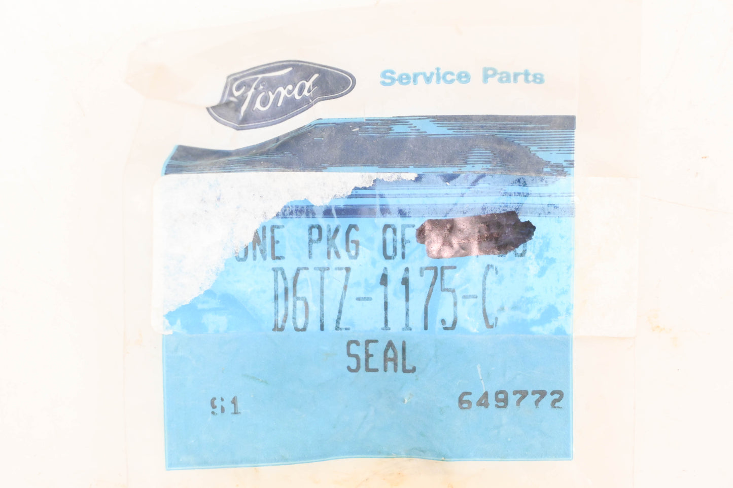 New OEM Ford D6TZ-1175-CA Axle Spindle Seals Qty 2 NOS