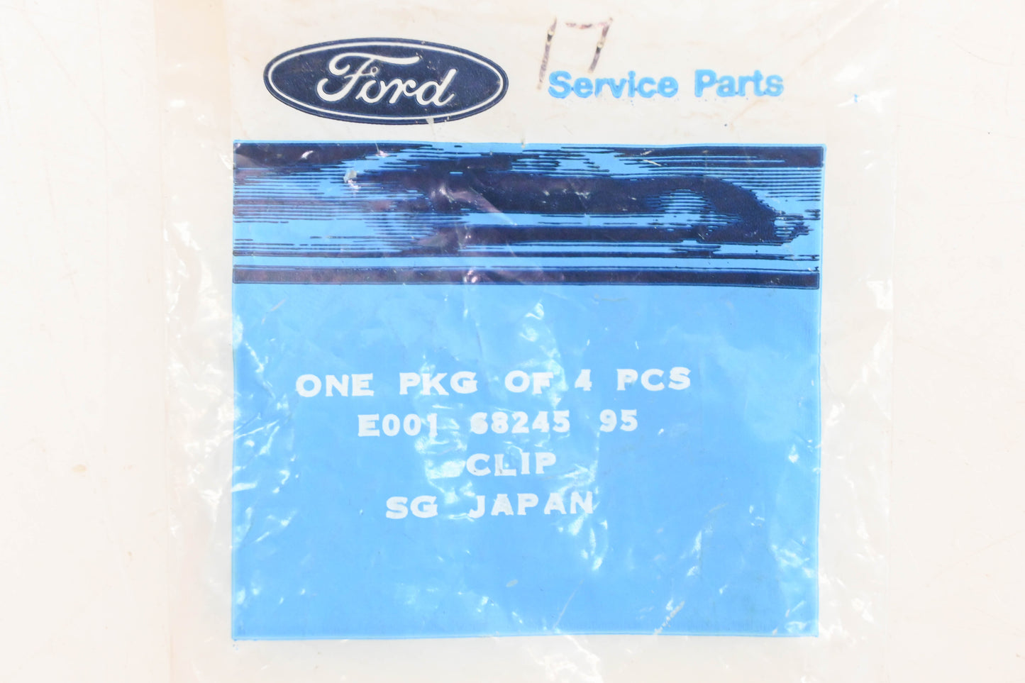 New OEM Ford EOO1-68245-95 Clips Qty 4 NOS