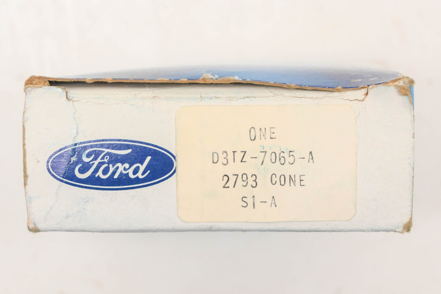 New OEM Ford D3TZ-7065-A, 2793 Tapered Roller Bearing Cone NOS