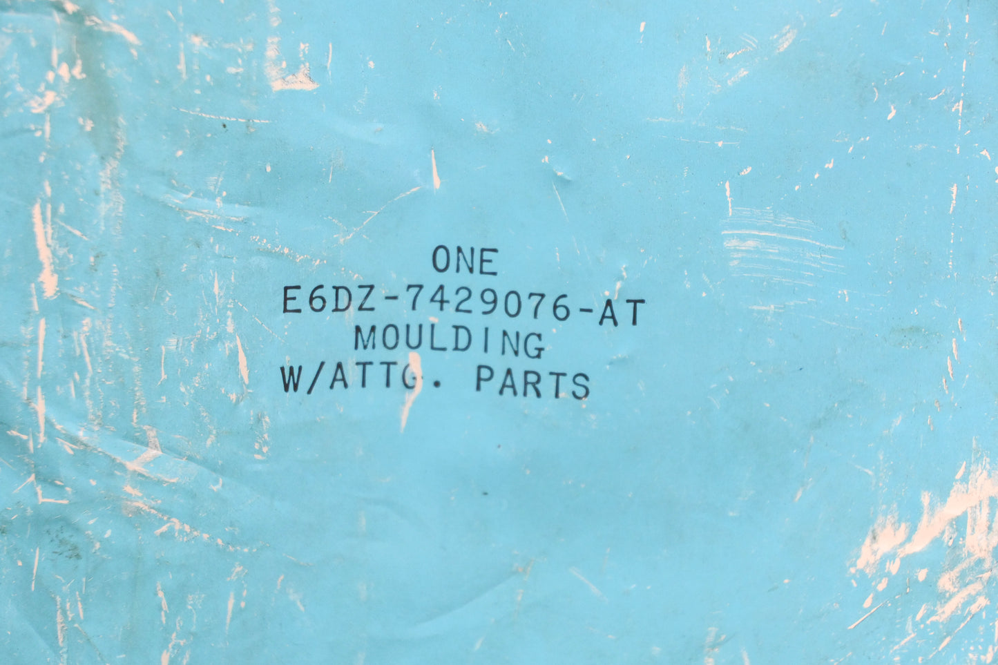 New OEM Ford E6DZ-7429076-AT Right Rear Quarter Panel Molding Kit NOS
