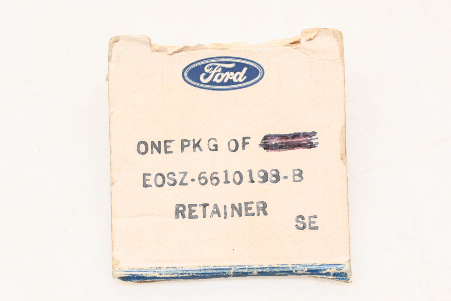 New OEM Ford EOSZ-6610198-B Trim Retainer NOS