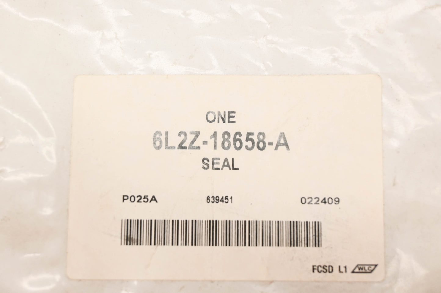 New OEM Ford 6L2Z-18658-A Seal NOS