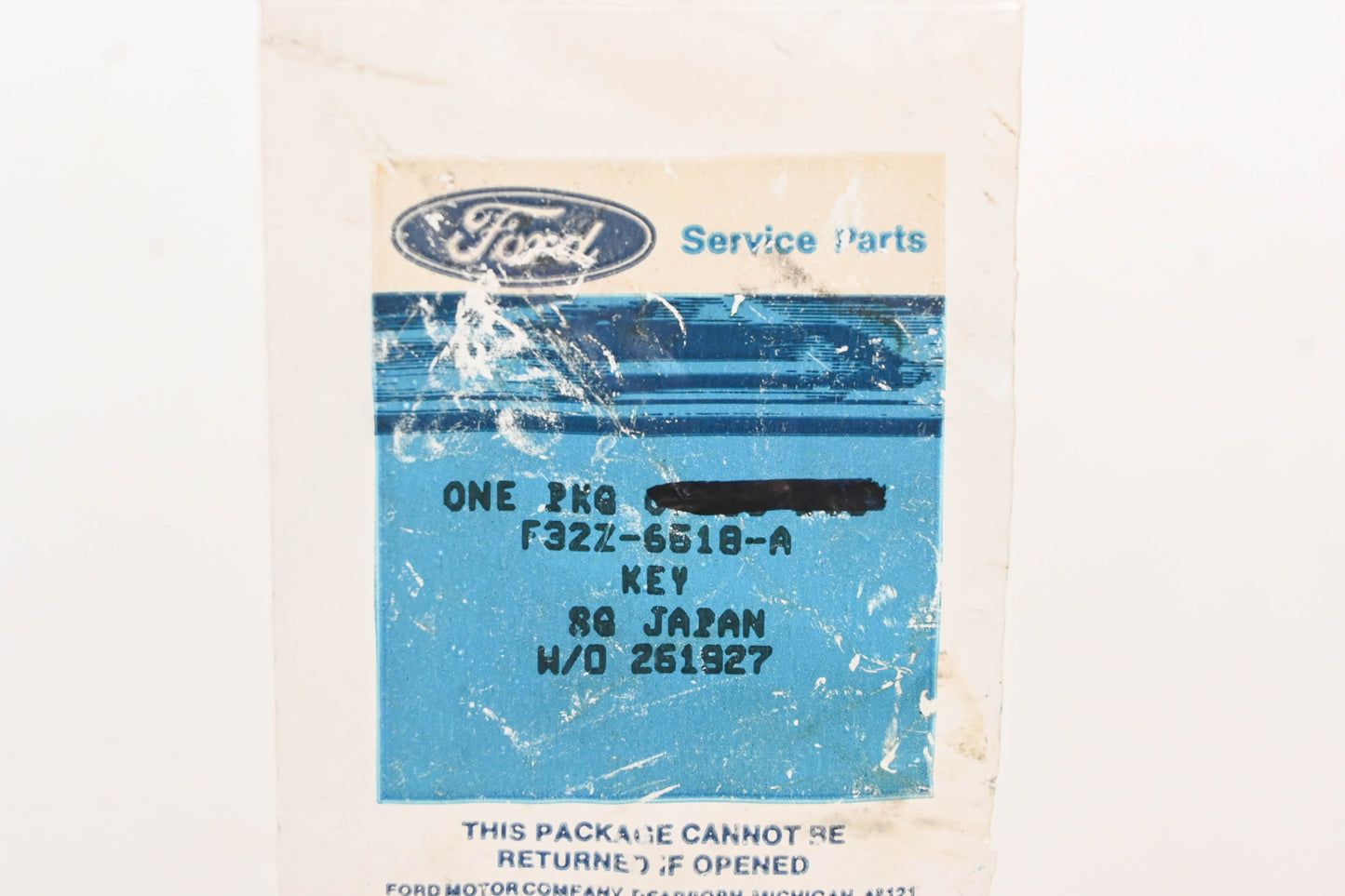 New OEM Ford F32Z-6518-A Valve Spring Retainer Collet NOS